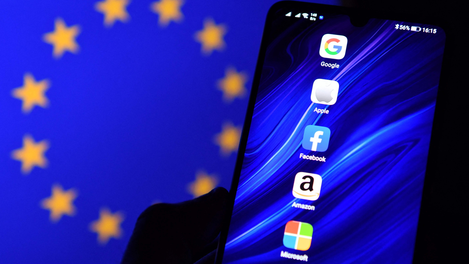 EU-Parlament stimmt schärferen Regeln für Tech-Konzerne zu