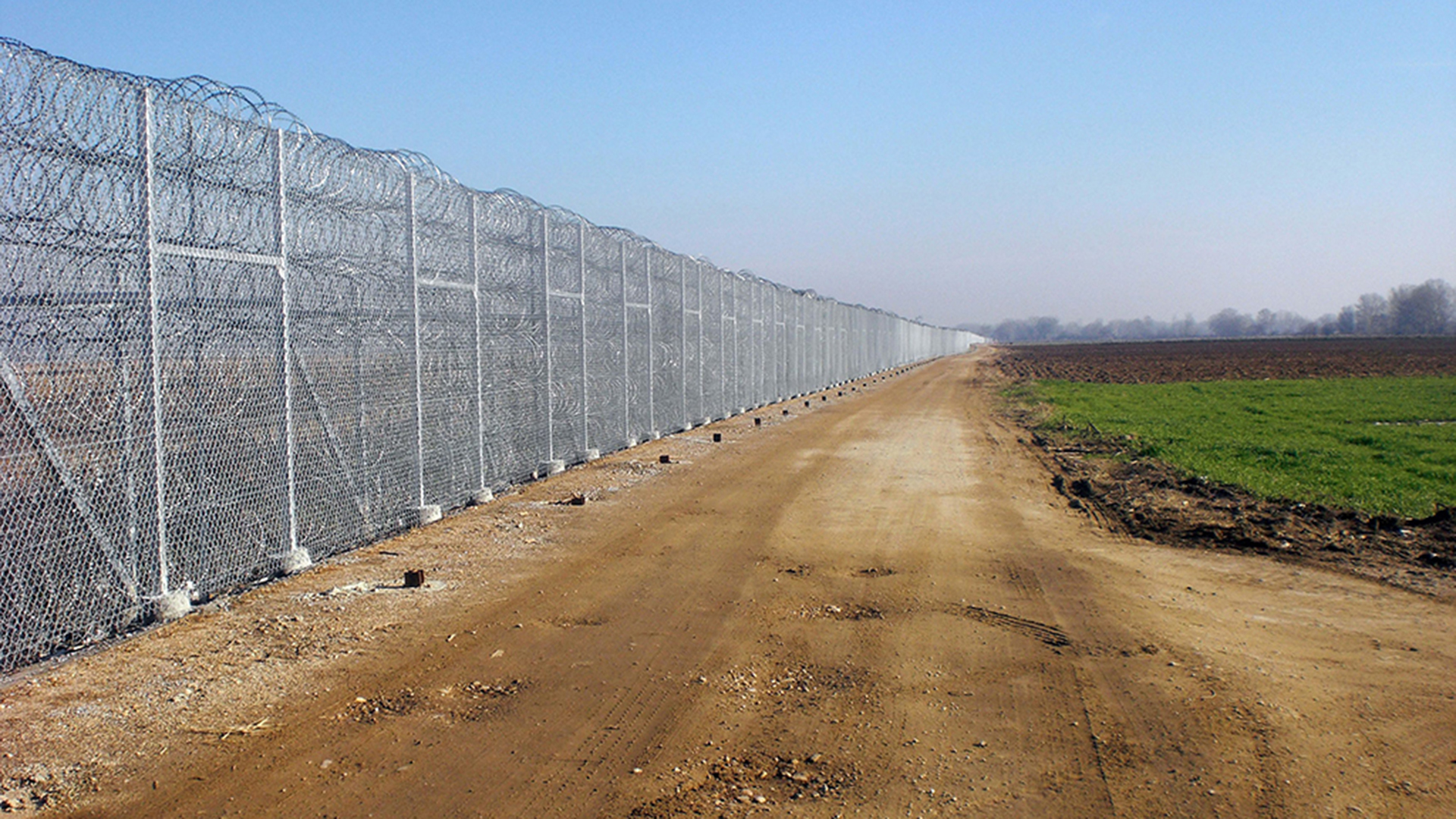 Grenzzaun zwischen Griechenland und der Türkei in der Region Evros. (Archivbild: Dezember 2012) | picture alliance / dpa