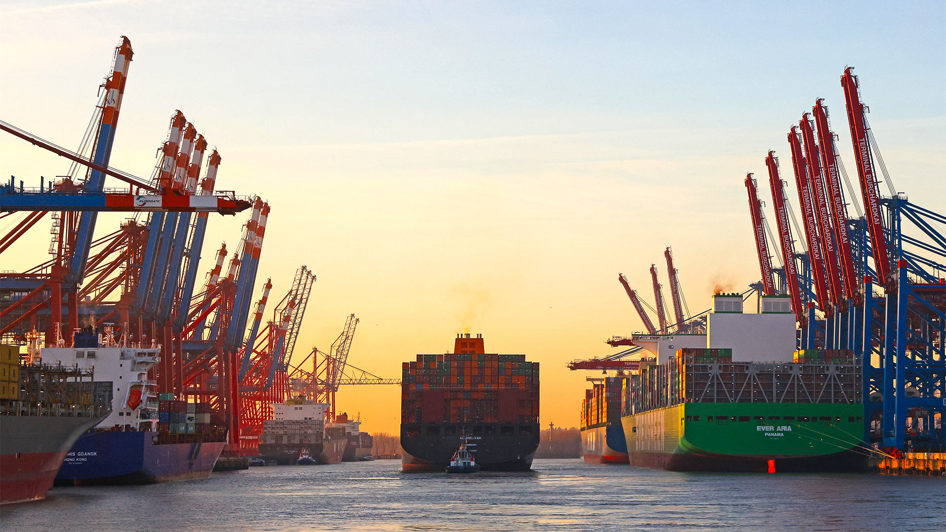 Containerschiffe im Hamburger Hafen | picture alliance/dpa