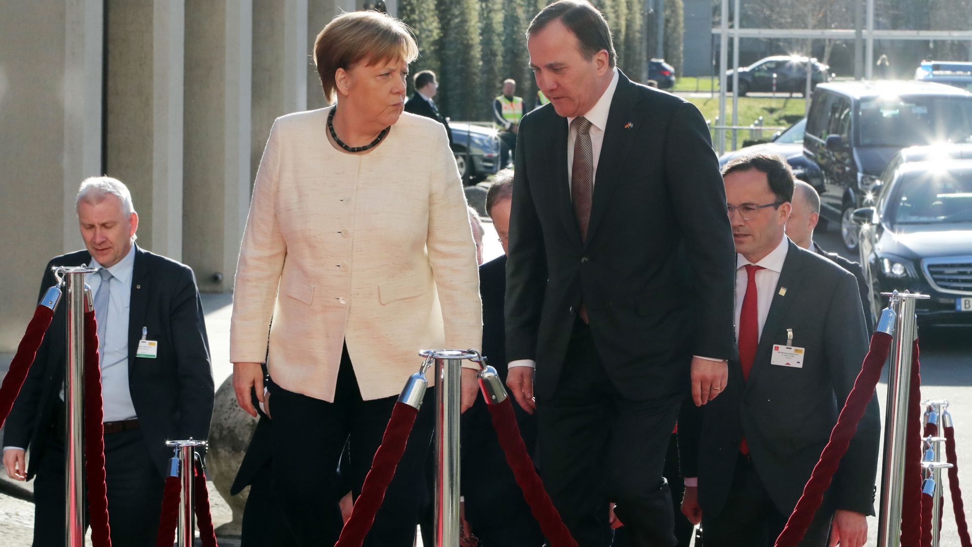 Bundeskanzlerin Merkel und Schwedens Ministerpräsident Löfven bei der Eröffnung der Hannover Messe | FOCKE STRANGMANN/EPA-EFE/REX