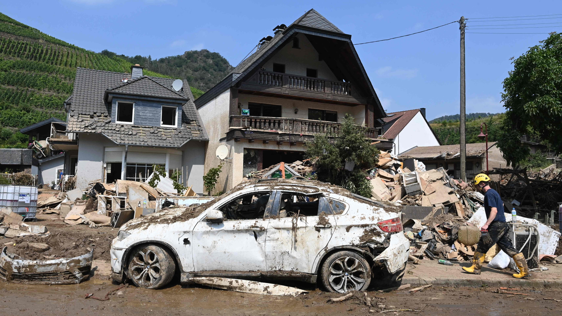 Schäden nach der Flut in Mayschoß im Kreis Ahrweiler  | AFP