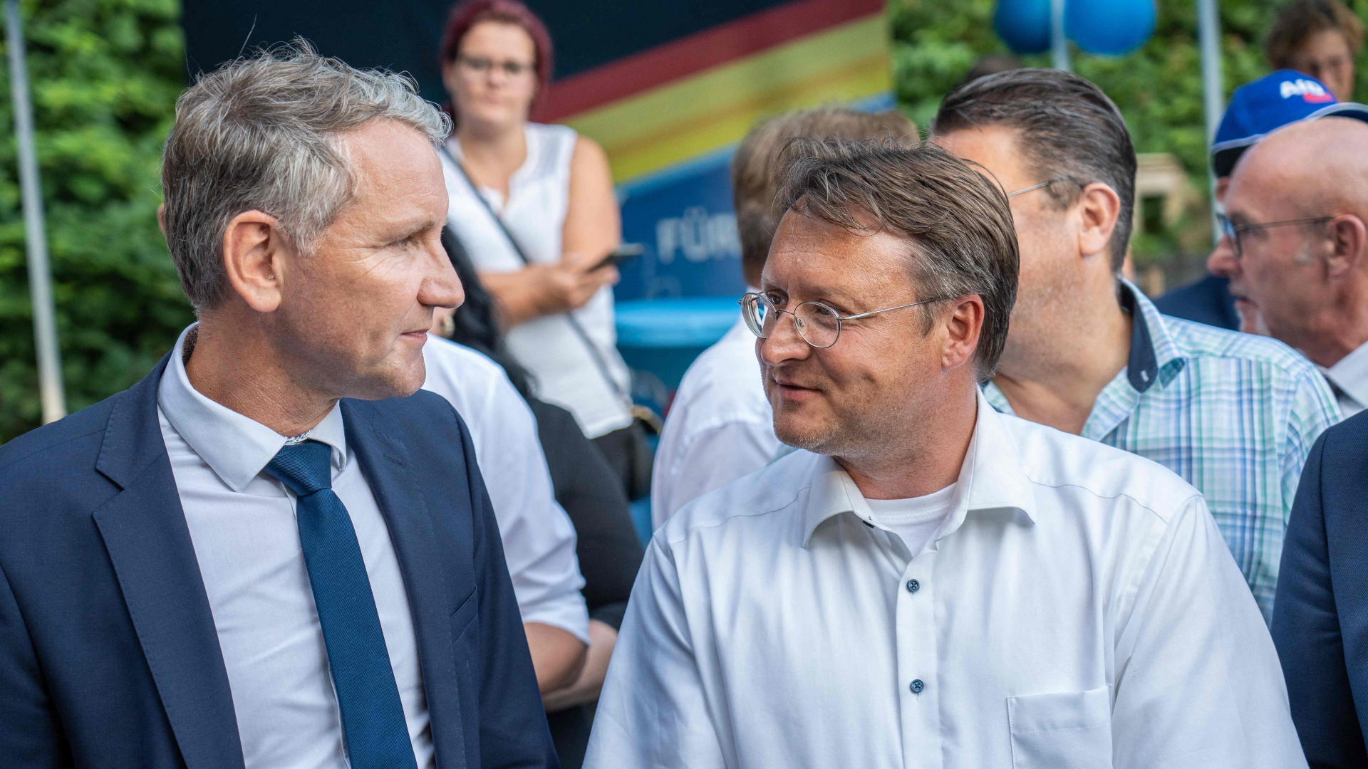 Björn Höcke und Robert Sesselmann auf einer Wahlparty der AfD in Thüringen
