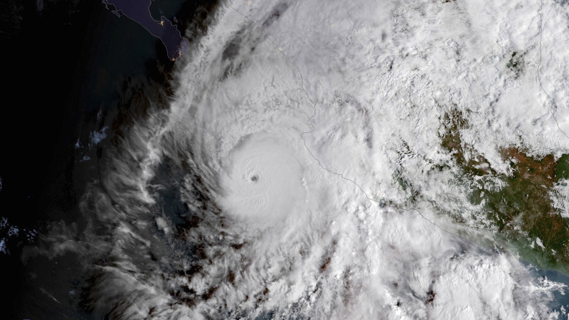 Ein Satellitenbild zeigt Hurrikan "Willa" | Bildquelle: AP