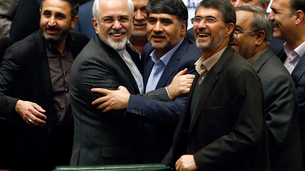 Freude über das Ende der Sanktionen im Parlament in Teheran | null