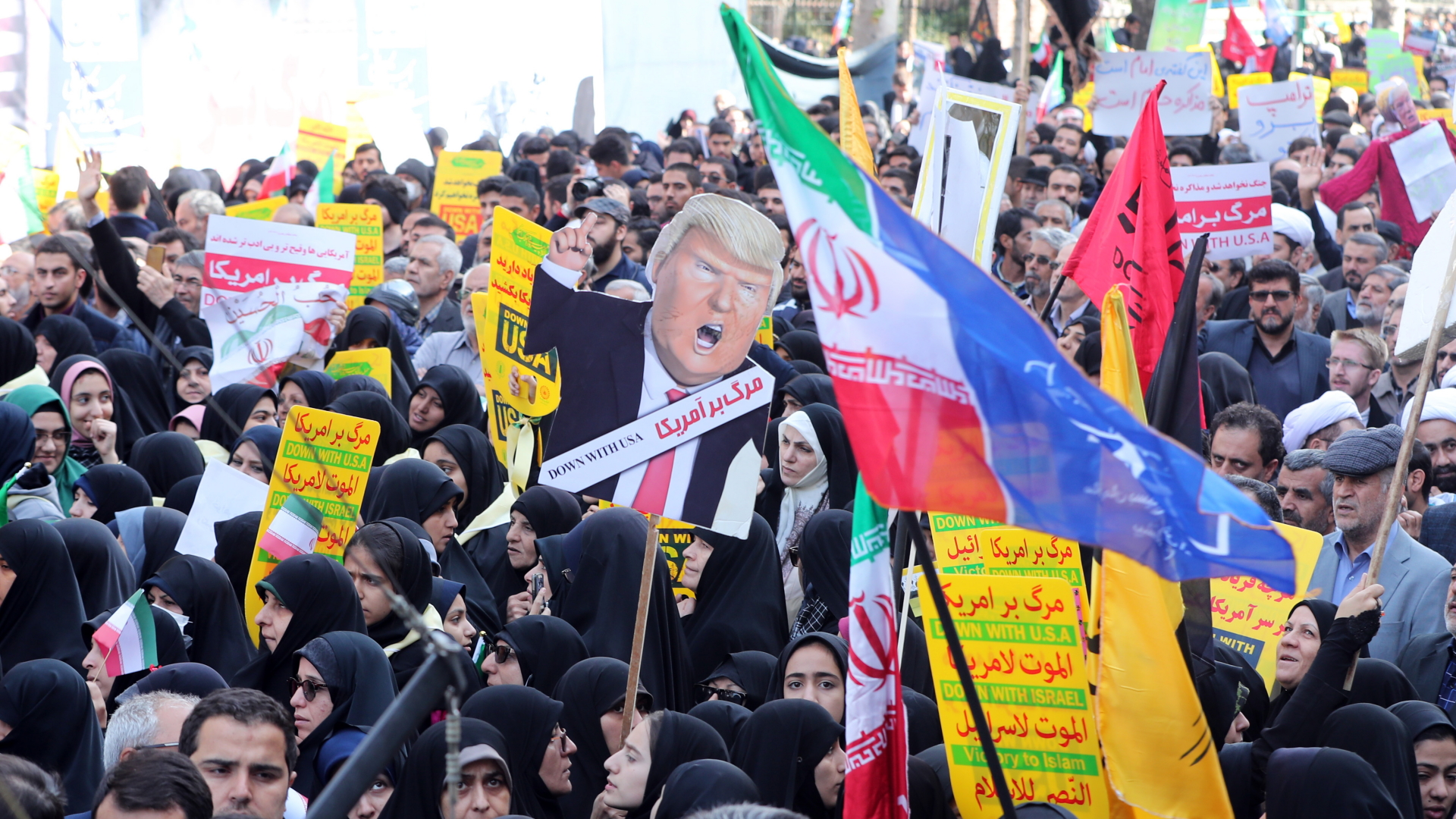 Demonstration gegen die US-Sanktionen in Teheran | Bildquelle: ABEDIN TAHERKENAREH/EPA-EFE/REX/