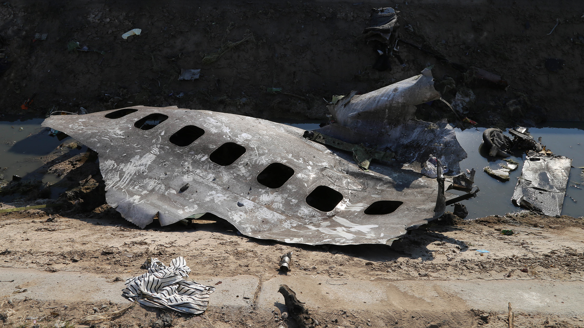 Trümmer der ukrainischen Passagiermaschine, die im Iran abgeschossen wurde