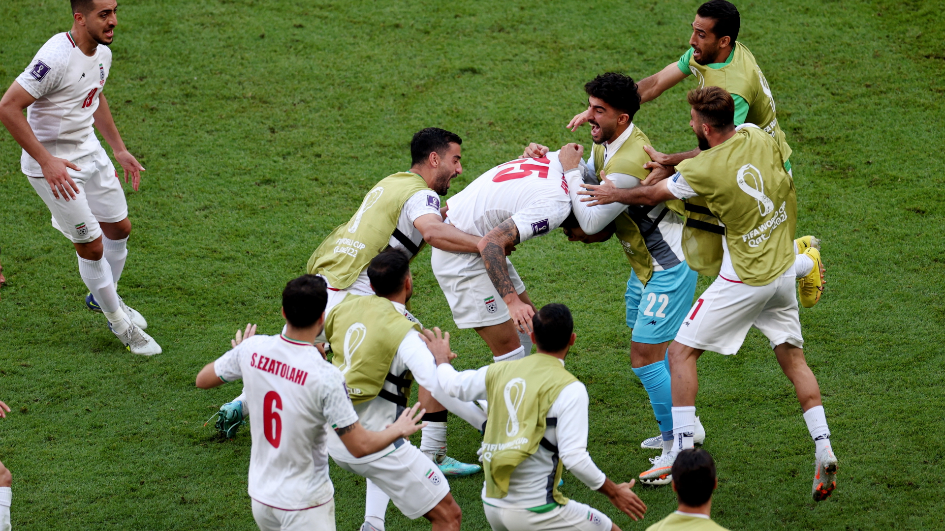 Iran schlägt Wales verdient – Tore in der Nachspielzeit