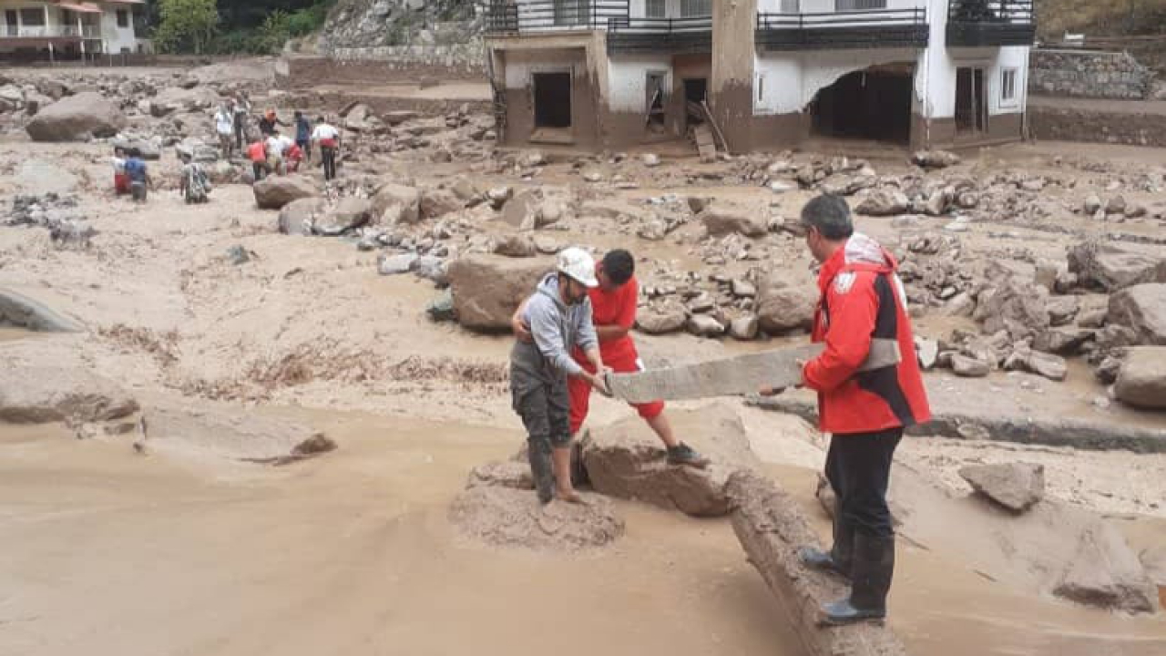Sturm im Iran: Mehr als 100 Tote bei Überschwemmungen