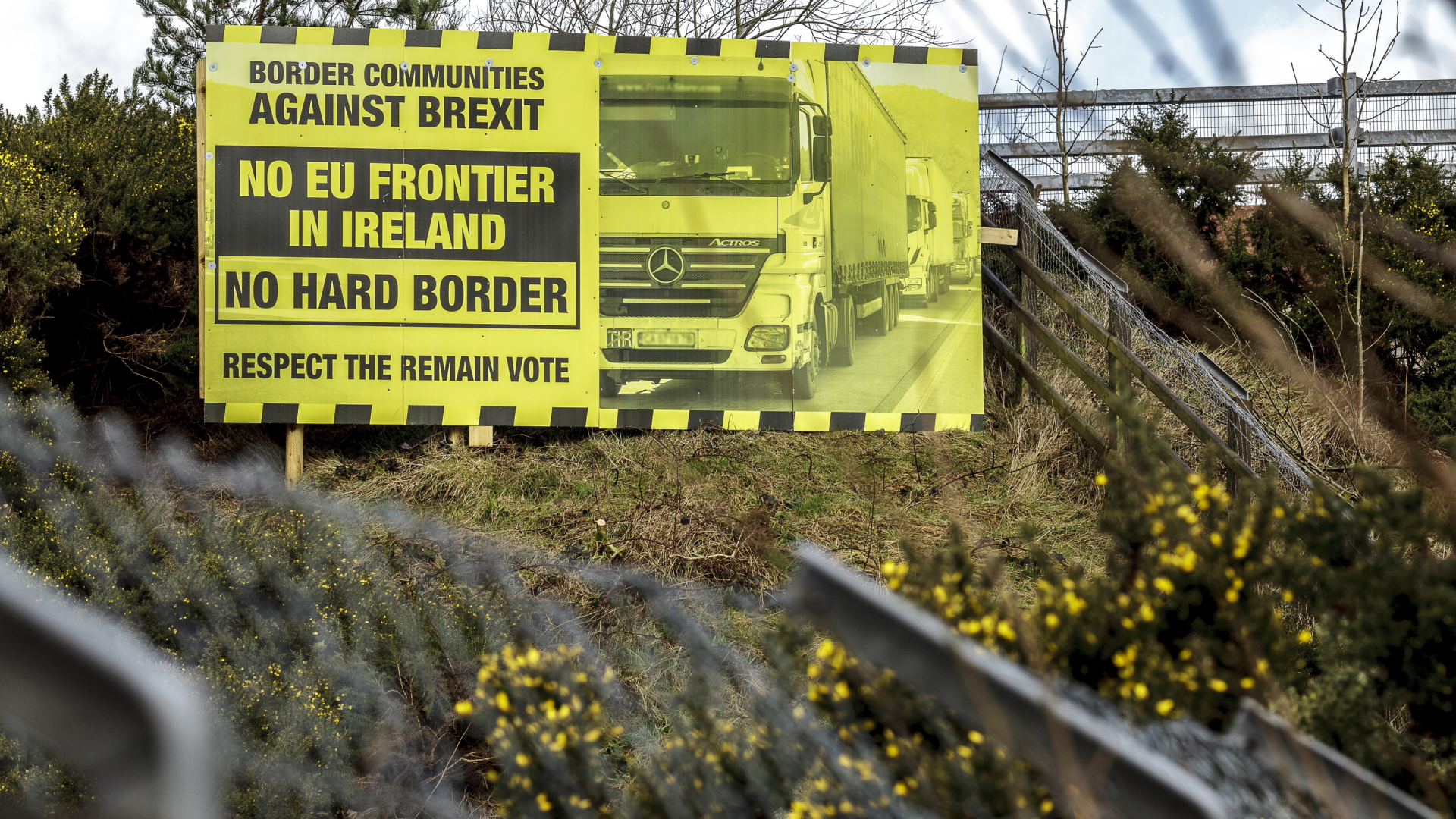 Proteste an der Grenze zwischen Irland und Nordirland | dpa