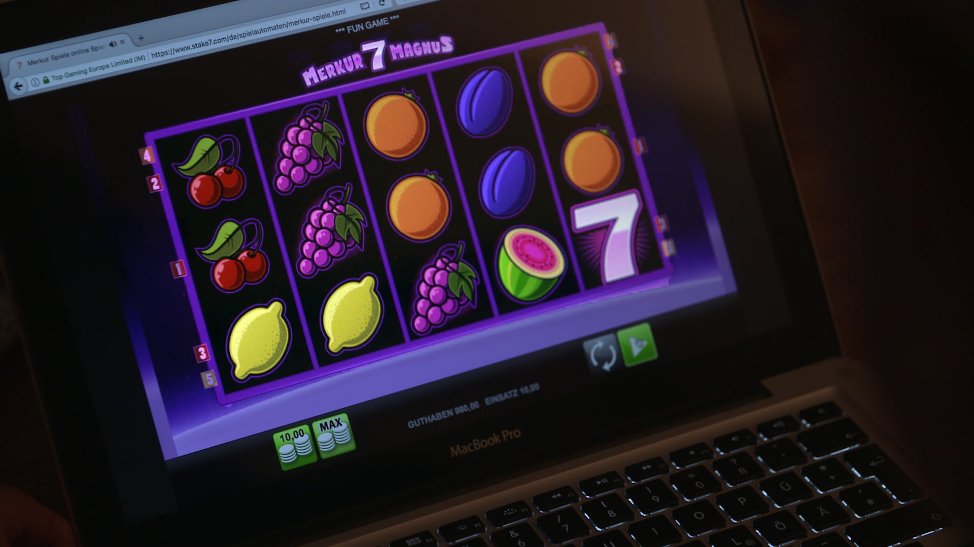 Das Spiel Merkur 7 Magnus eines Online-Glücksspielseite auf einem PC | NDR
