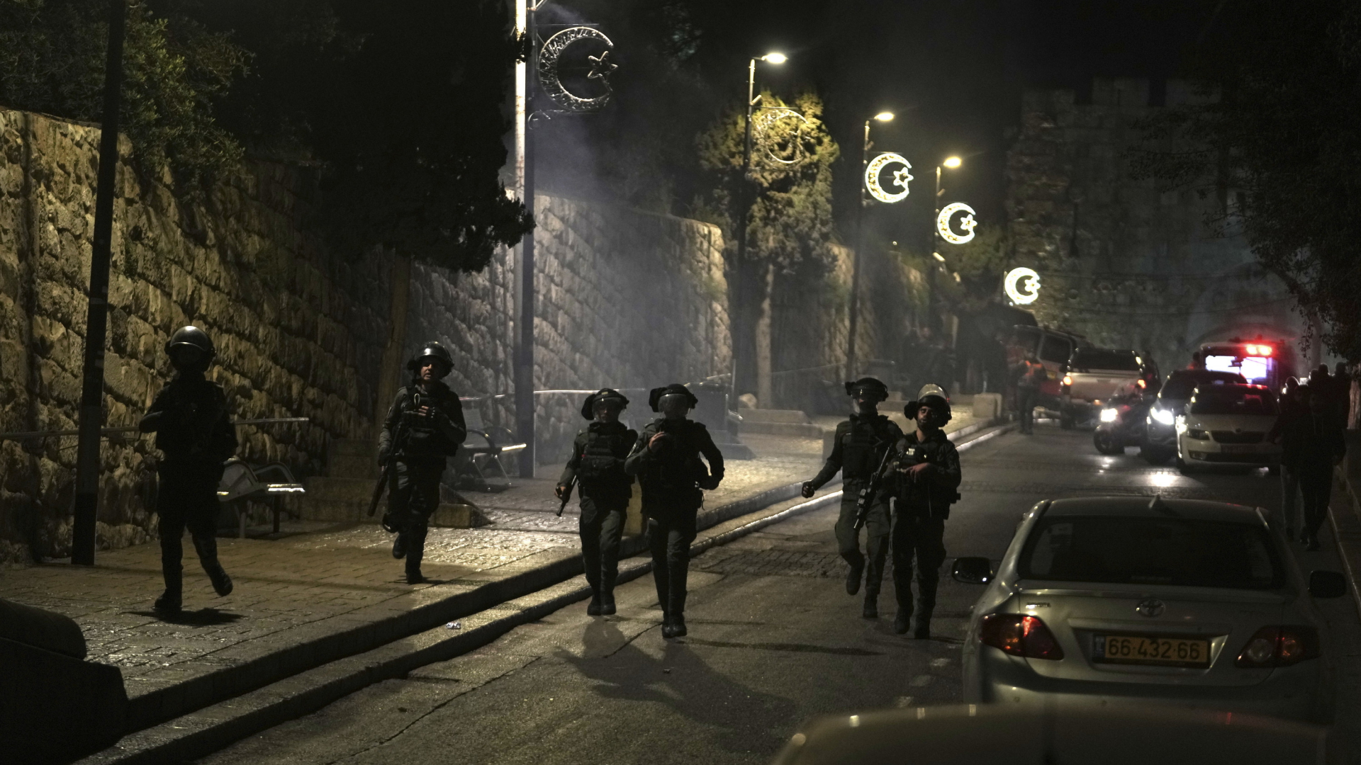 Schwere Zusammenstöße in Jerusalemer Al-Aksa-Moschee gemeldet