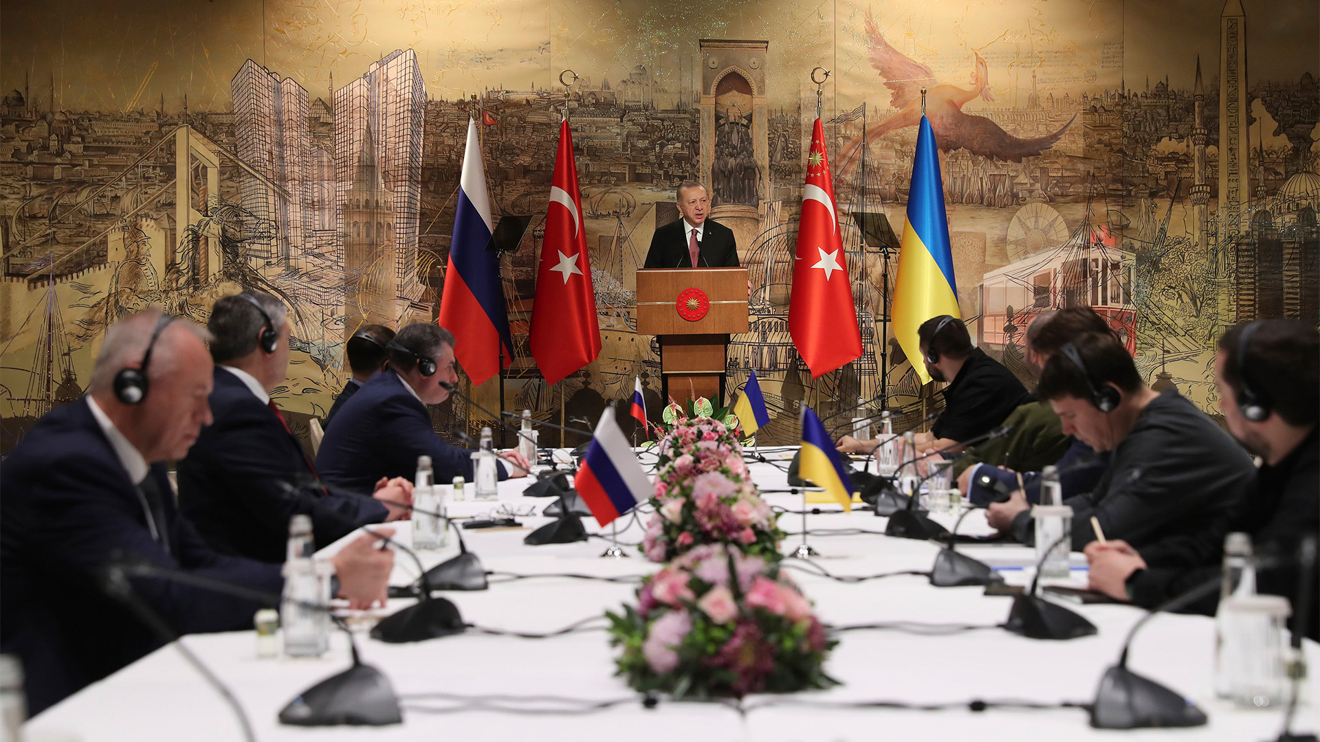 Erdogan bei dem Treffen zwischen der Ukraine und Russland in Istanbul | AP