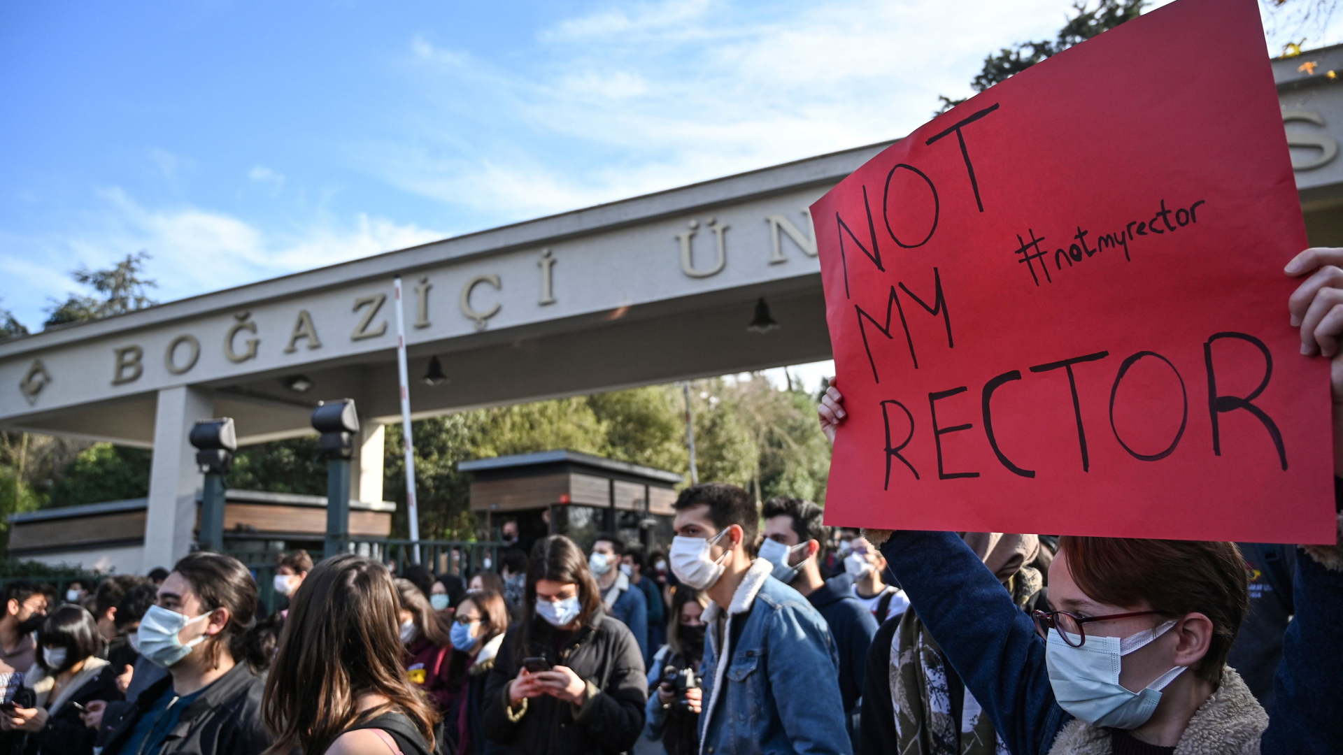 Studierende der Boğaziçi-Universität Istanbul protestieren gegen ihren neuen Rektor. | AFP