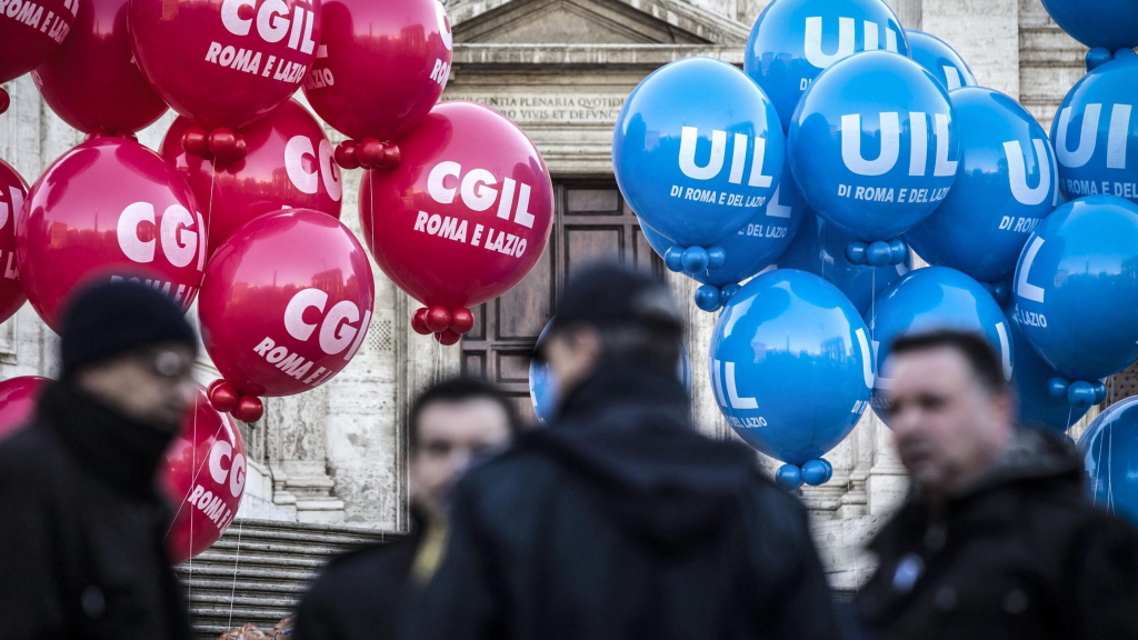 Luftballons der Gewerkschaften CGIL und UIL in Rom (Archiv) | dpa