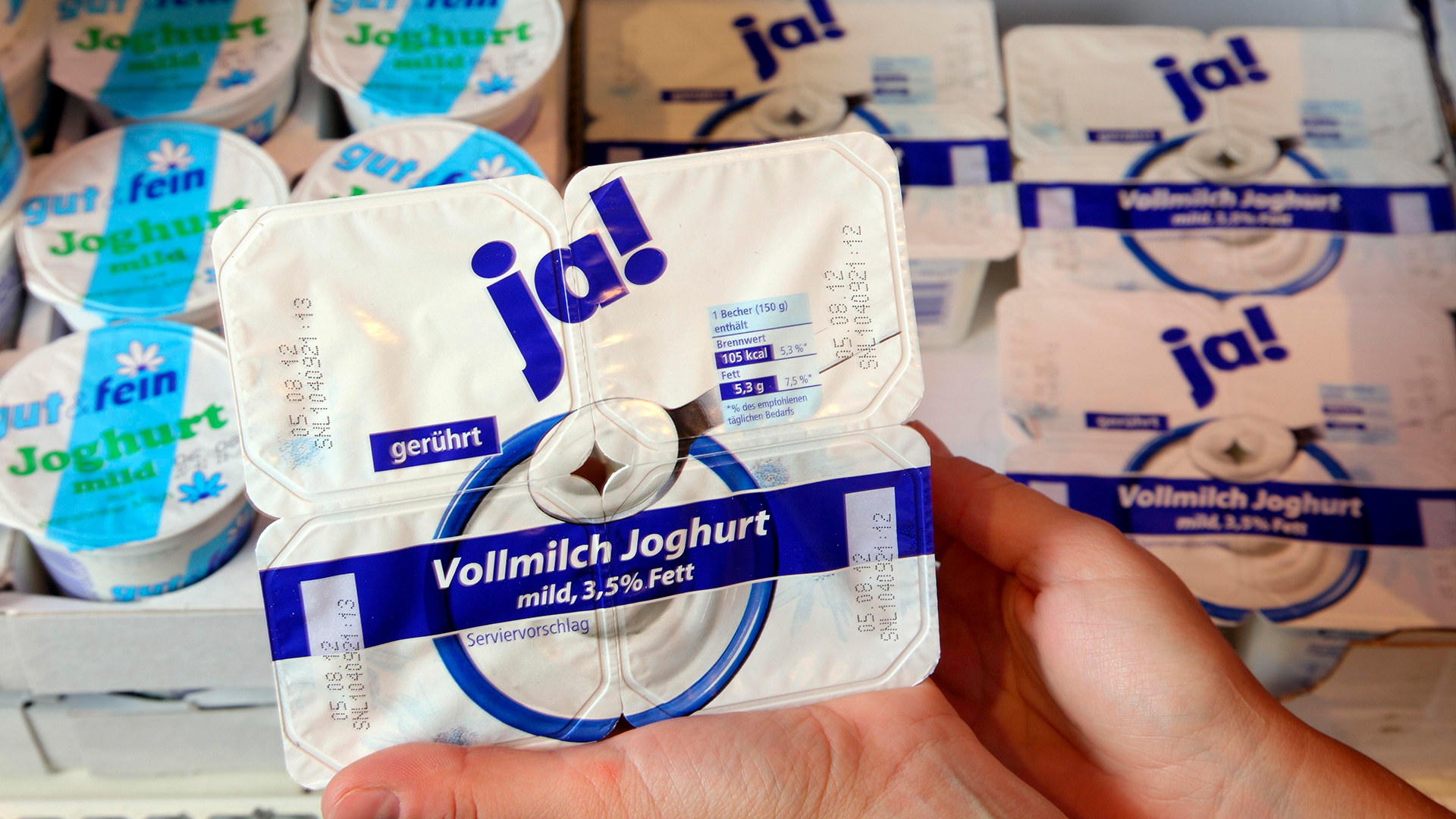 Joghurt der Ja-Marke | picture alliance / imageBROKER