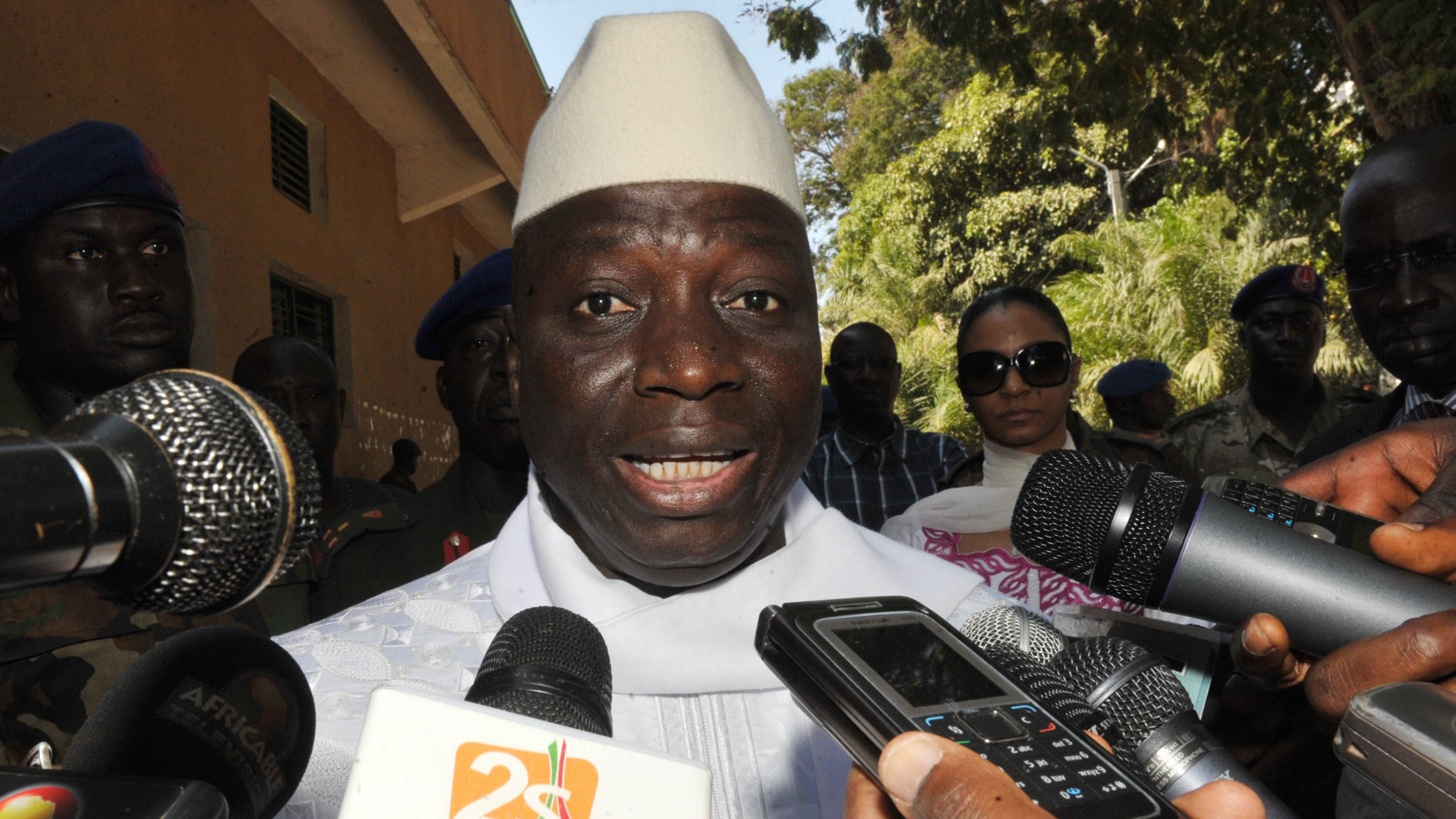 Gambia: Abgewählter Präsident Jammeh gibt offenbar auf