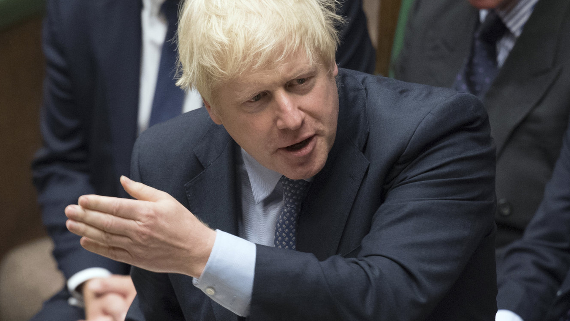 Der britische Premier Boris Johnson spricht bei einer Debatte im Unterhaus | AP