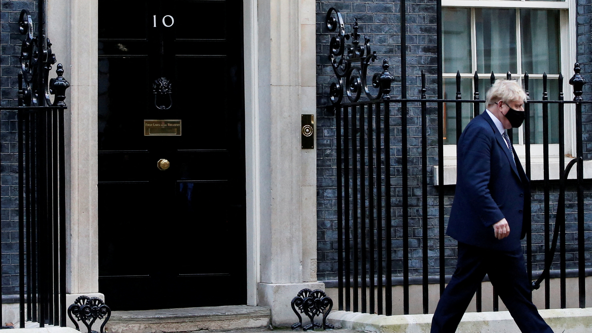 "Partygate"-Affäre: Premier Johnson lehnt Rücktritt ab