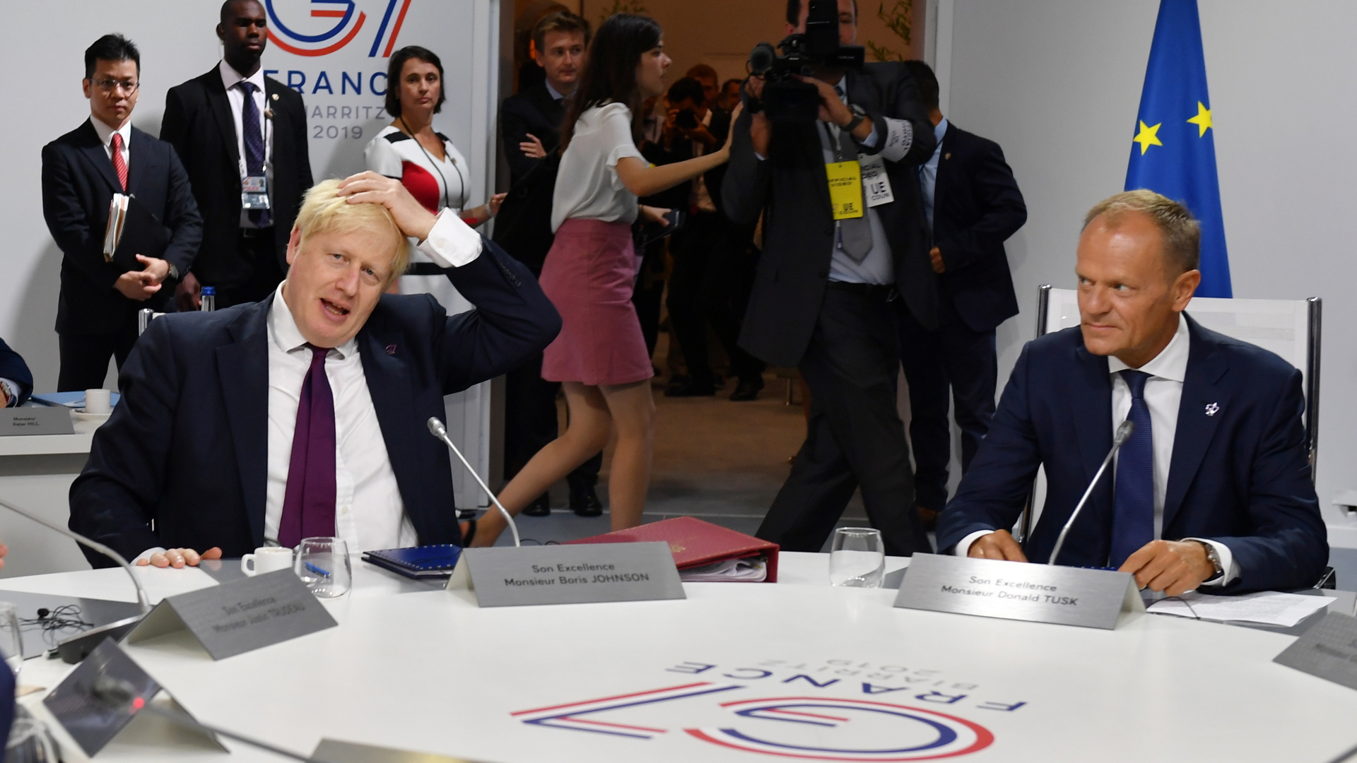 Boris Johnson (li.) und Donald Tusk beim G7-Gipfel in Biarritz | REUTERS