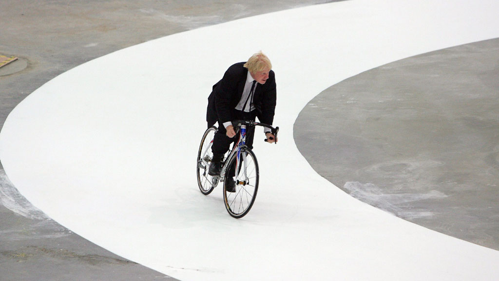 Johnson auf dem Rennrad im Velodrom (Archivbild von 2010) | dpa