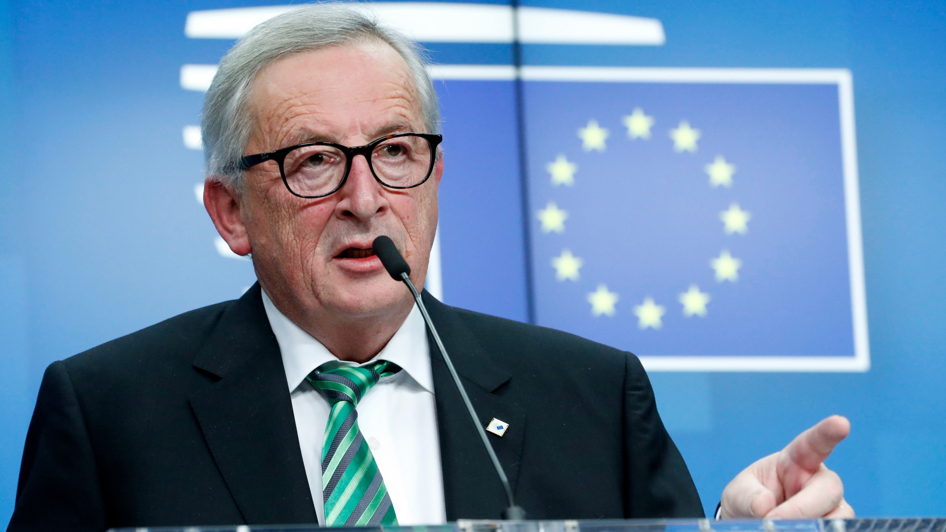 EU-Kommissionspräsident Jean-Claude Juncker | Bildquelle: OLIVIER HOSLET/EPA-EFE/REX