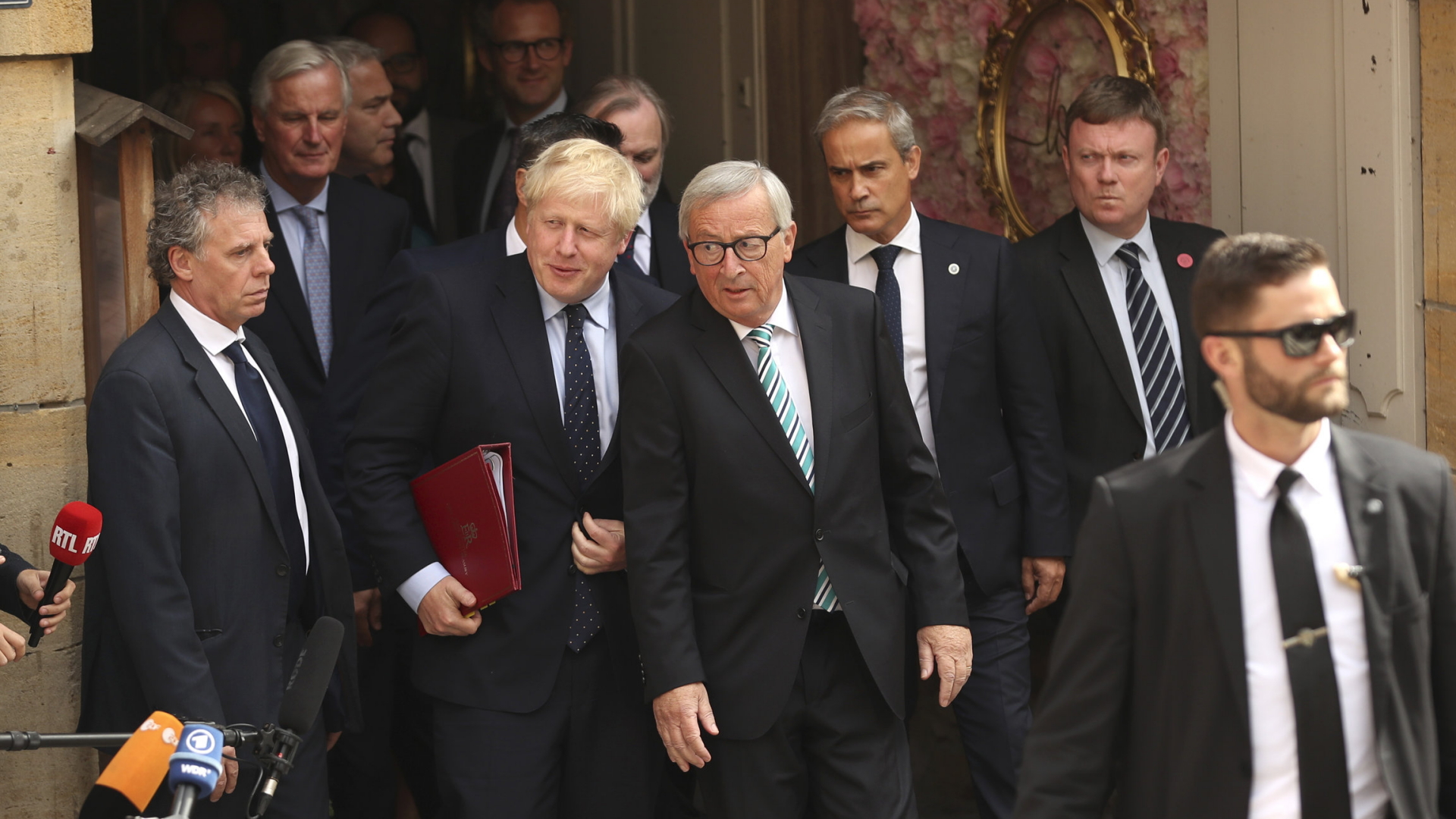Der britische Premier Boris Johnson und EU-Kommissionschef Jean-Claude Juncker | dpa