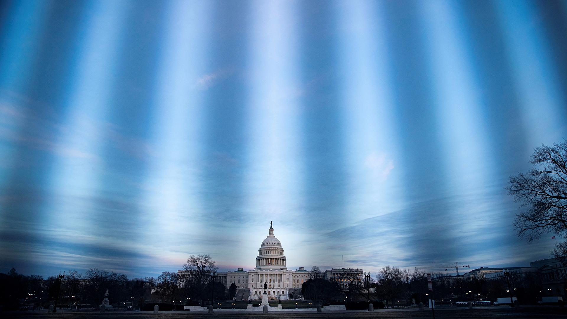 Das US-Kapitol durch einen Zaun fotografiert | REUTERS
