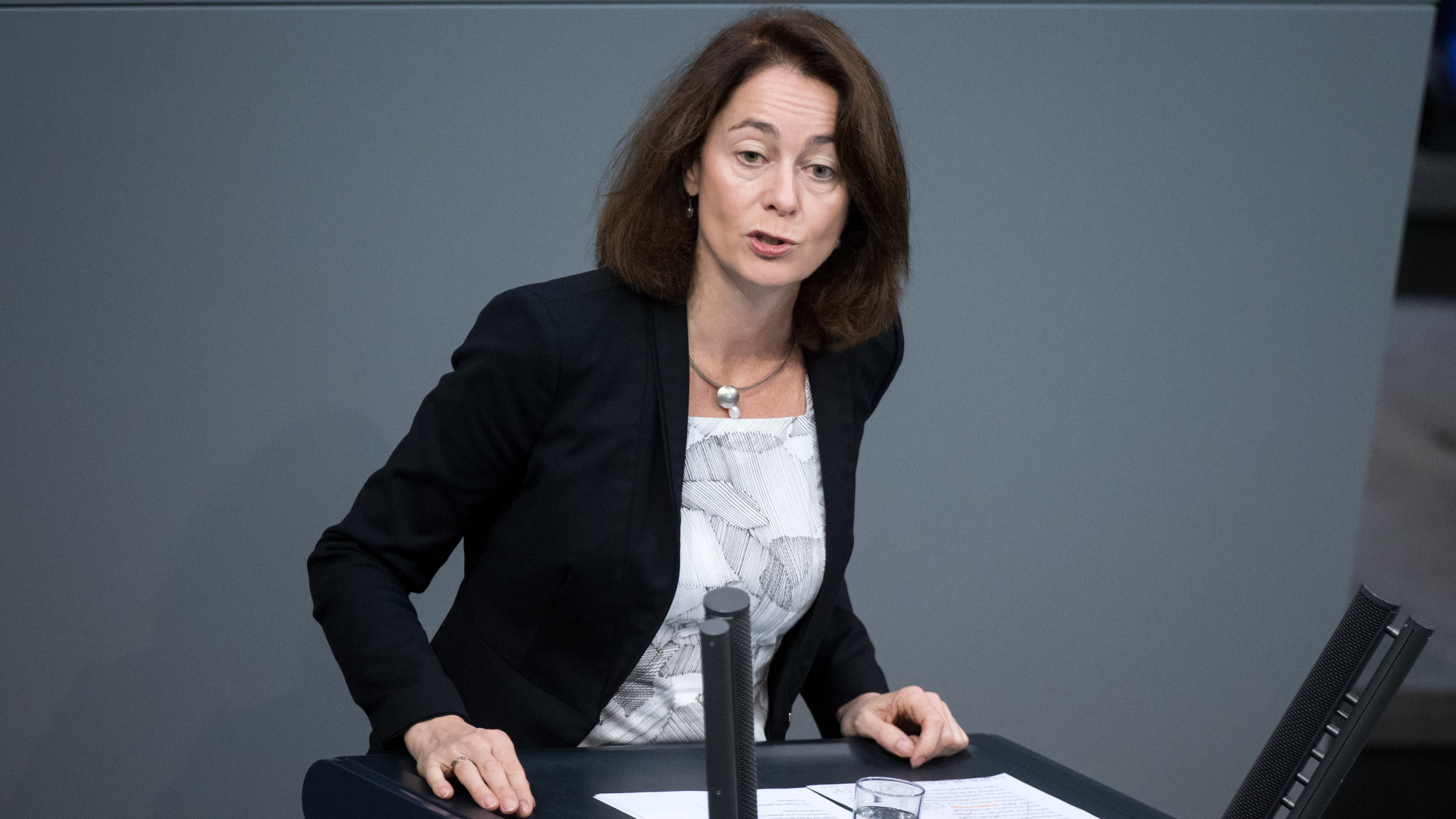 Justizministerin Katarina Barley (SPD) im Bundestag | Bildquelle: dpa