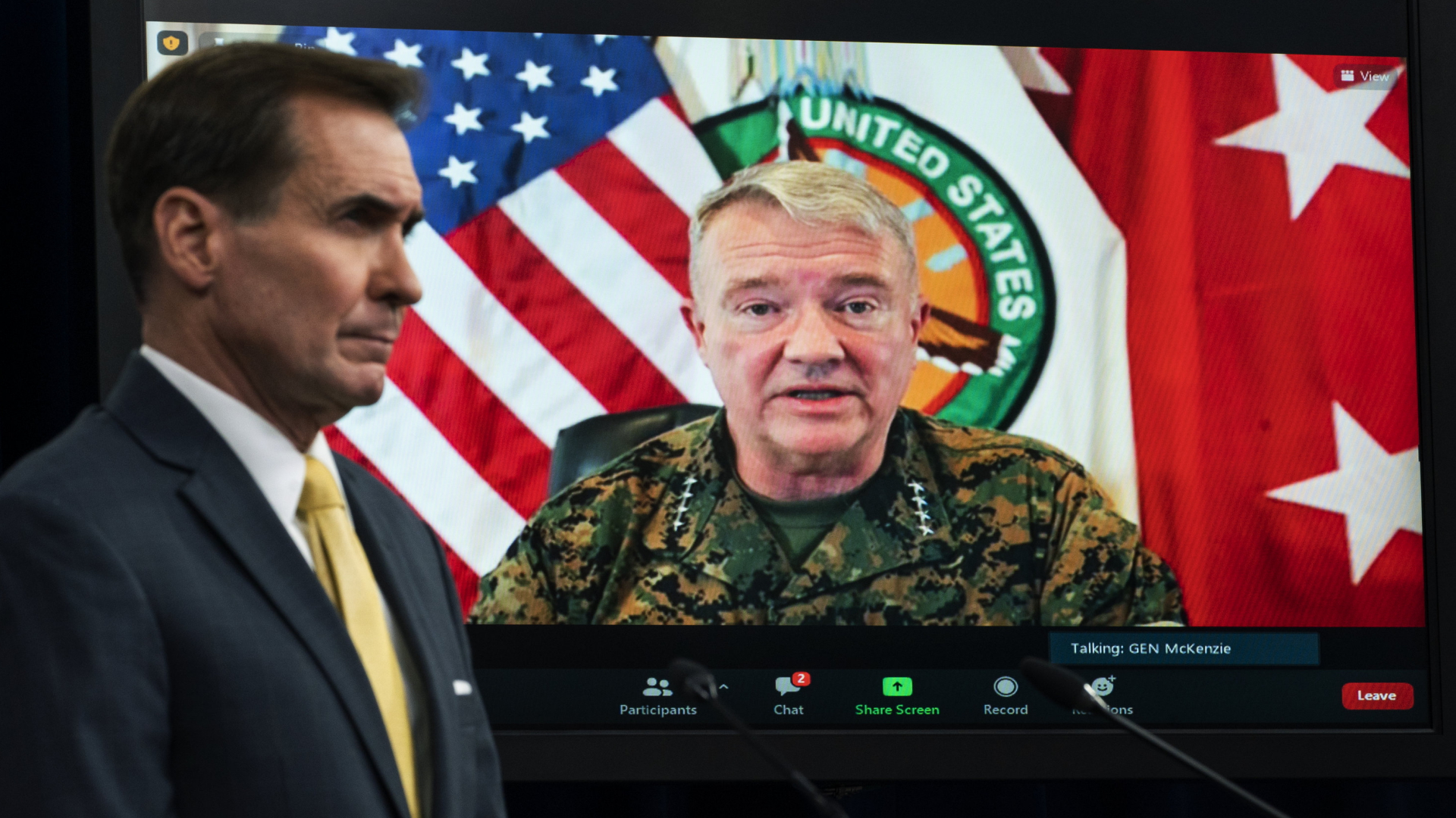US-General Kenneth McKenzie spricht in einer Videoübertragung. | AP