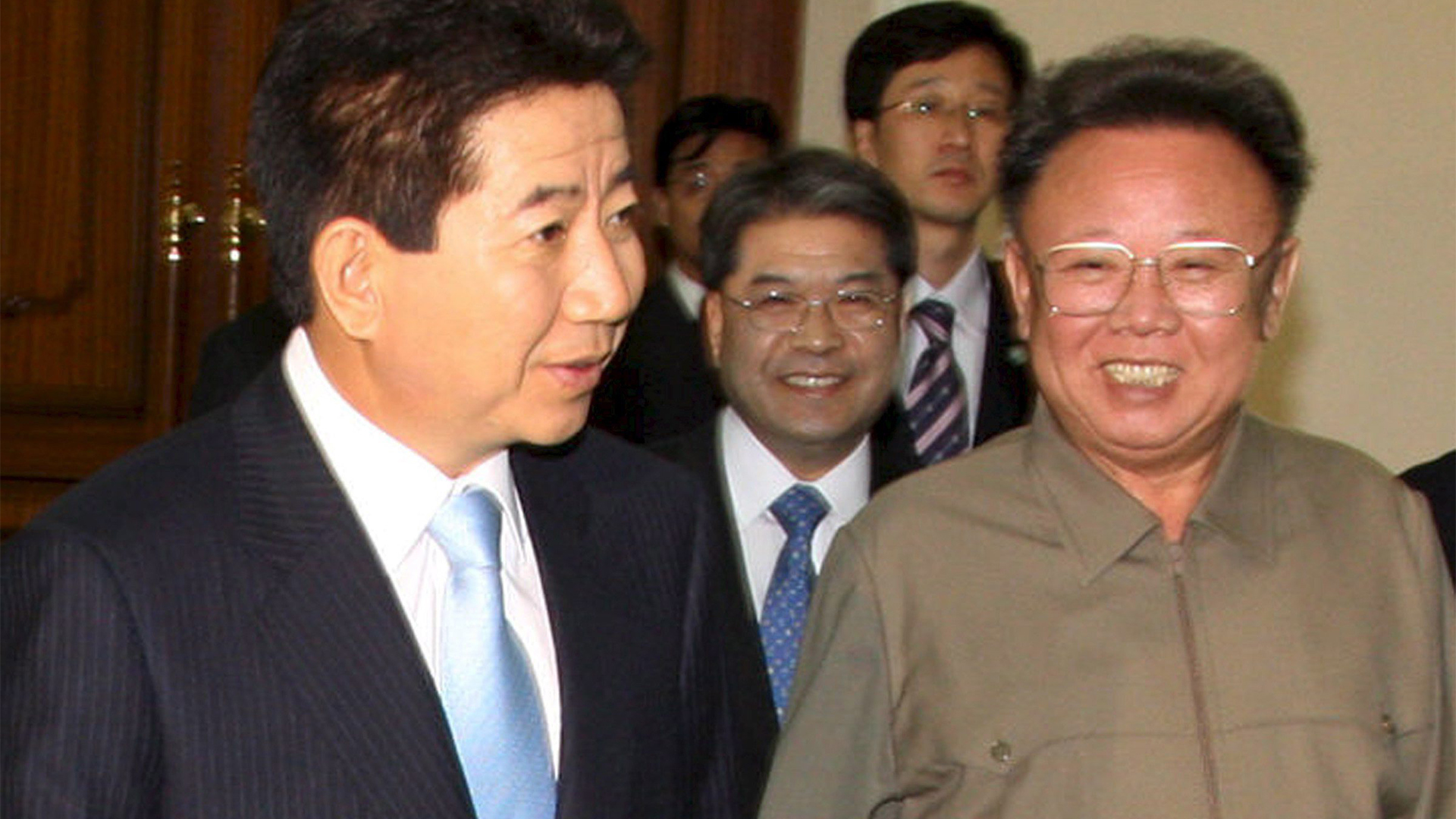 Kim Jong Il und Roh Moo Hyun beim Korea-Gipfel 2007. (Archivbild) | picture-alliance/ dpa