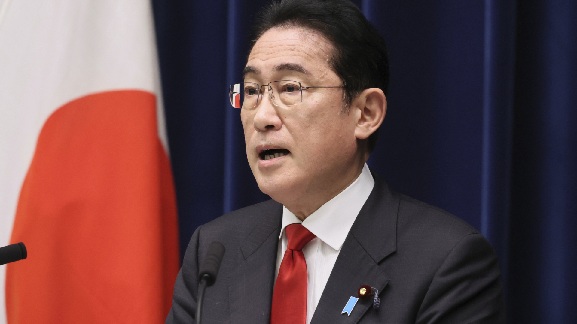 Fumio Kishida bei einer Pressekonferenz im Amtssitz des japanischen Premierministers in Tokyo | AP
