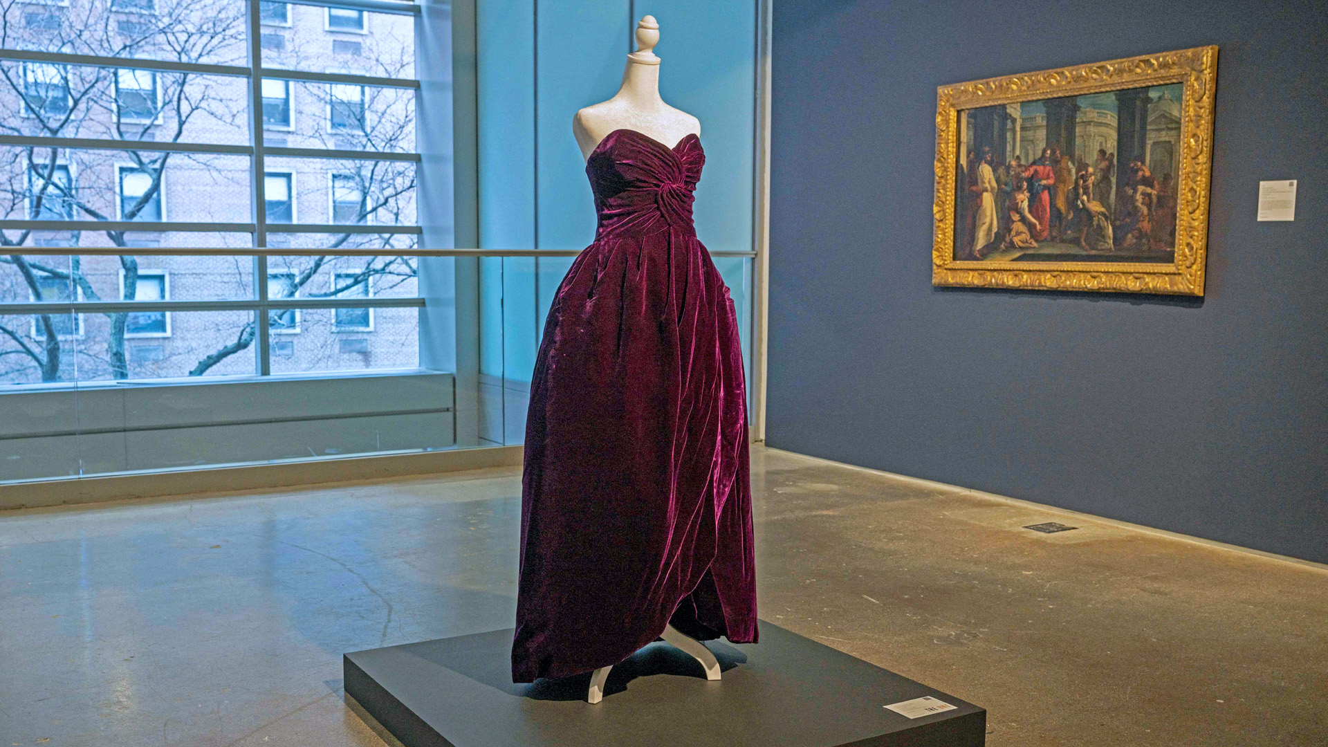 Kleid von Lady Diana für über 600.000 Dollar versteigert