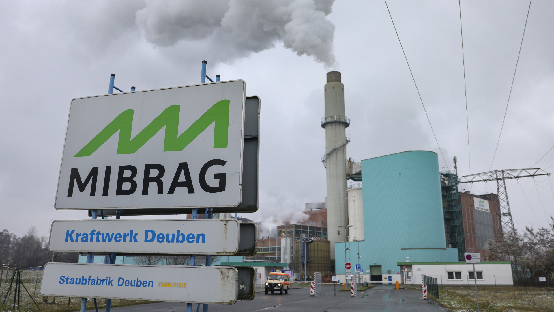 Das Braunkohlekraftwerk in Deuben, Sachsen-Anhalt | dpa