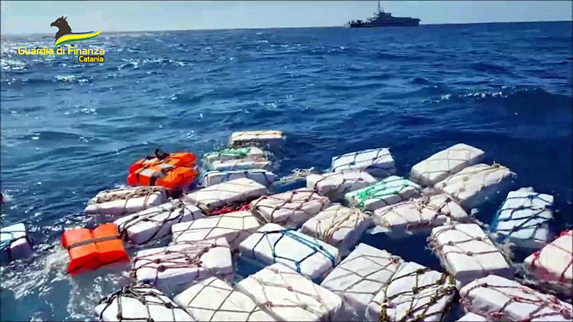 Scoperta droga in Italia: ritrovate due tonnellate di cocaina in Sicilia