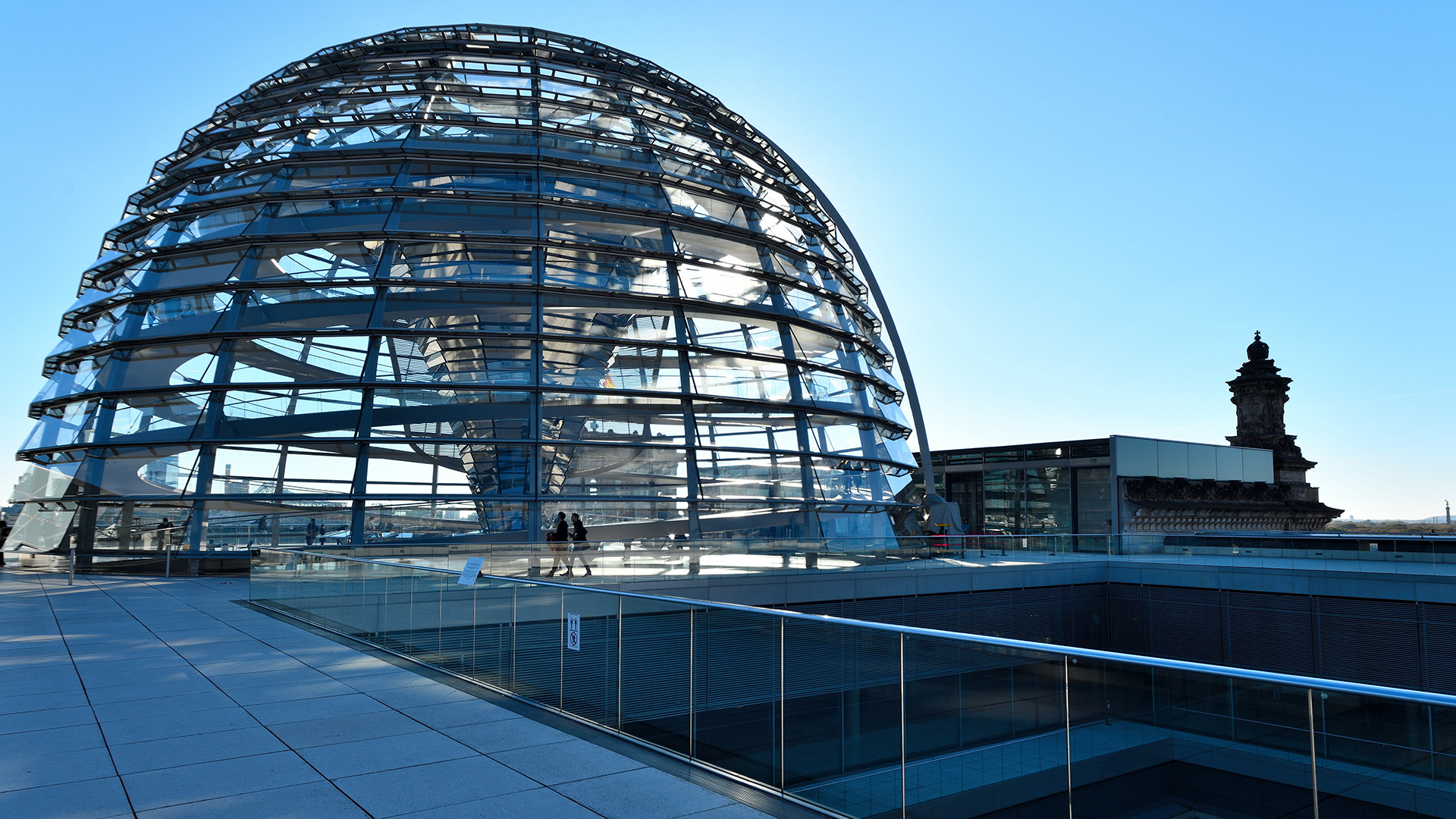 Die Kuppel des Reichstagsgebäudes in Berlin | ARD-aktuell / Kruse