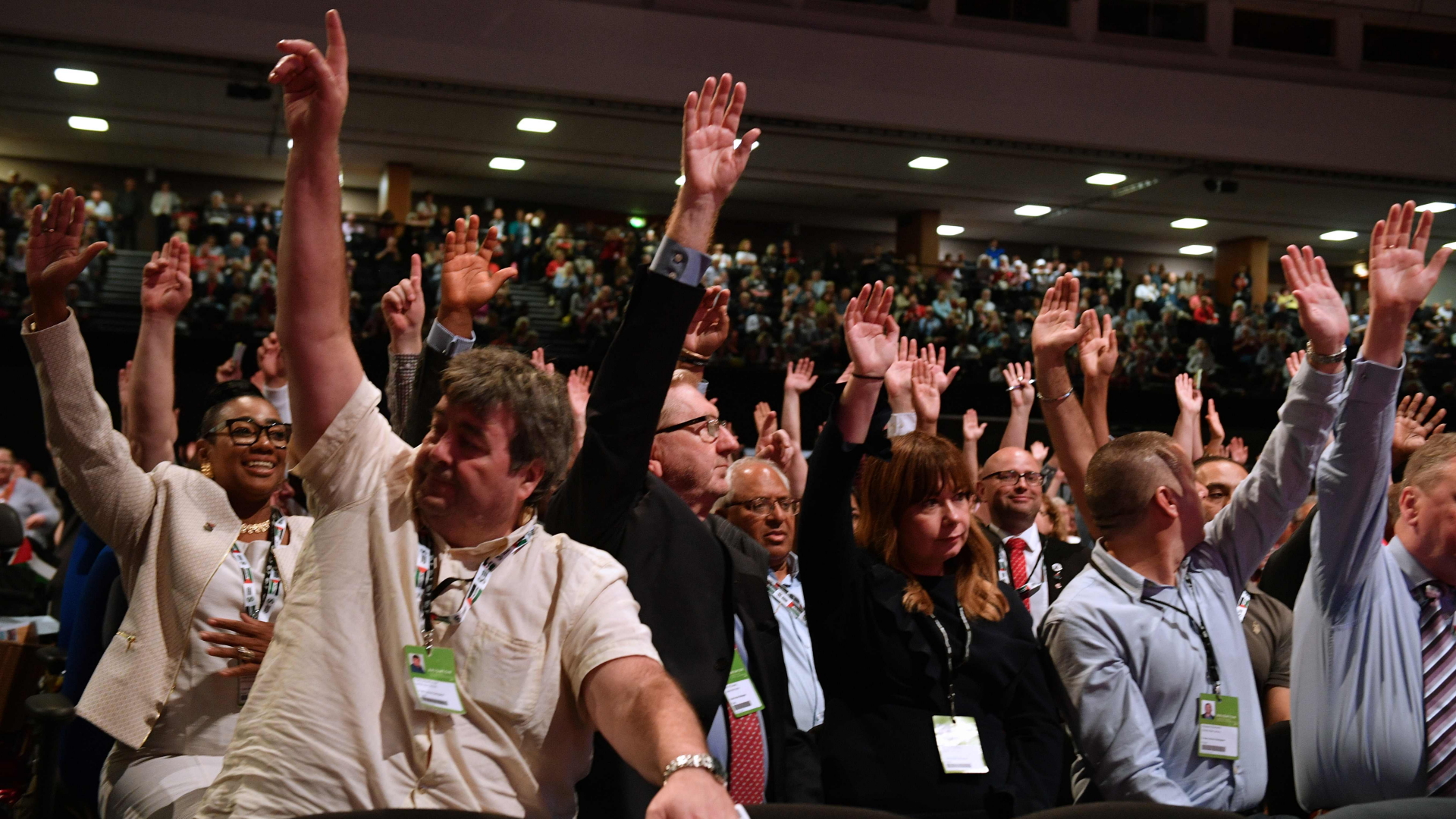 Labour-Mitglieder bei einer Abstimmung auf dem Parteitag im September 2019 im britischen Brighton. | AFP