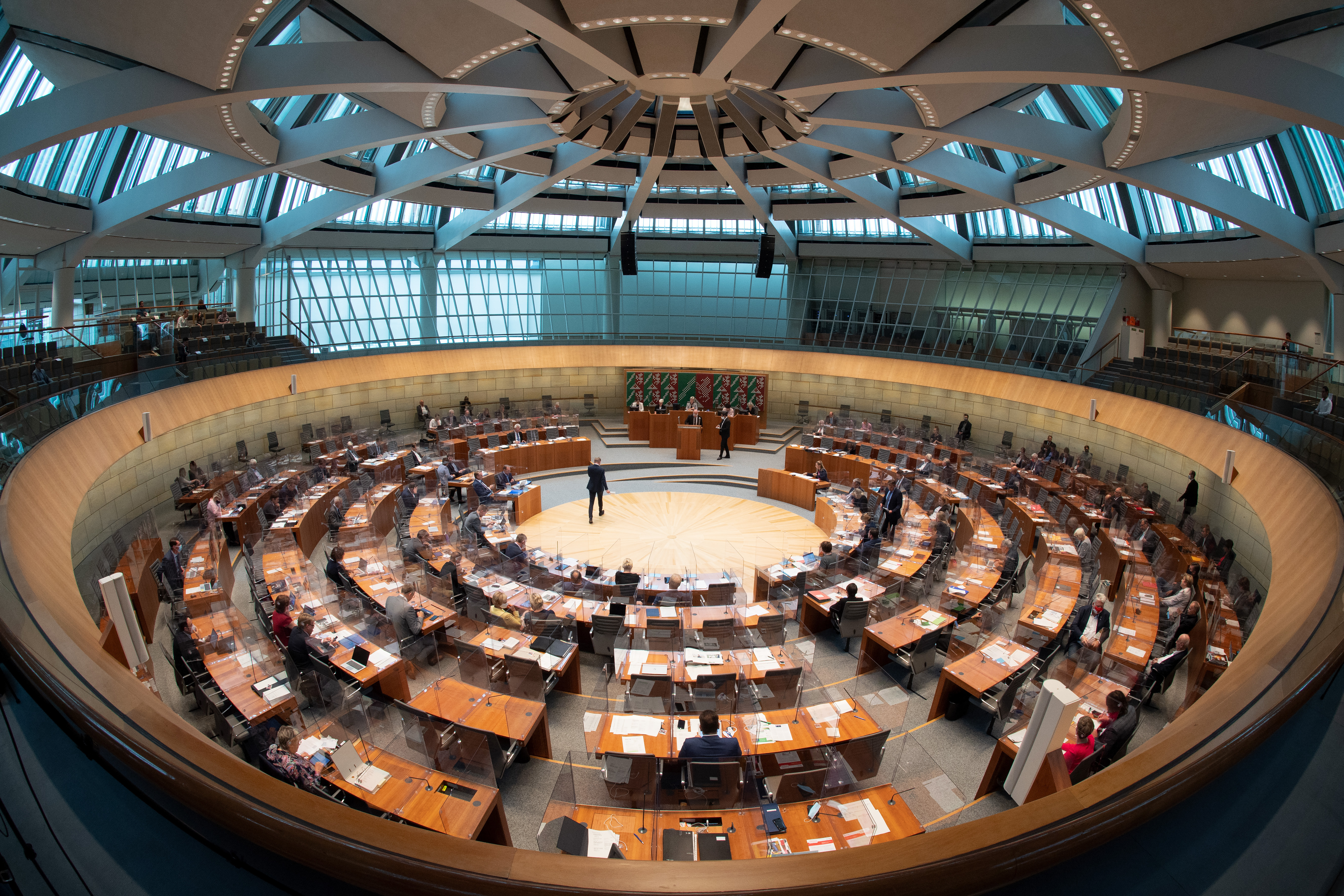 Sitzung des Landtags von Nordrhein-Westfalen | picture alliance/dpa