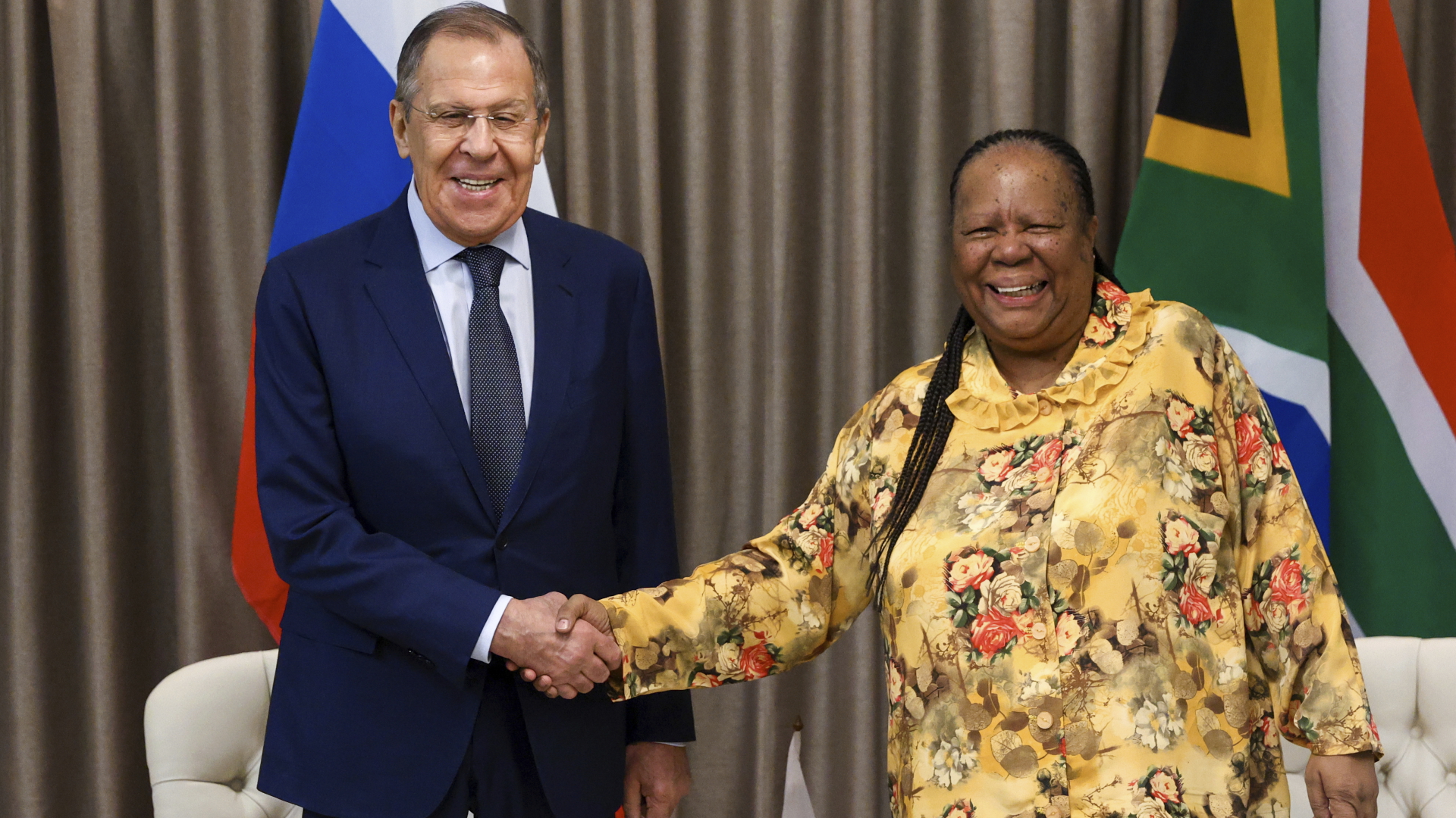 Russlands Außenminister Lawrow in Südafrika empfangen