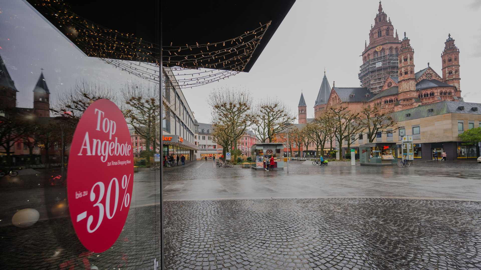 Blick in die leere Innenstadt von Mainz | dpa