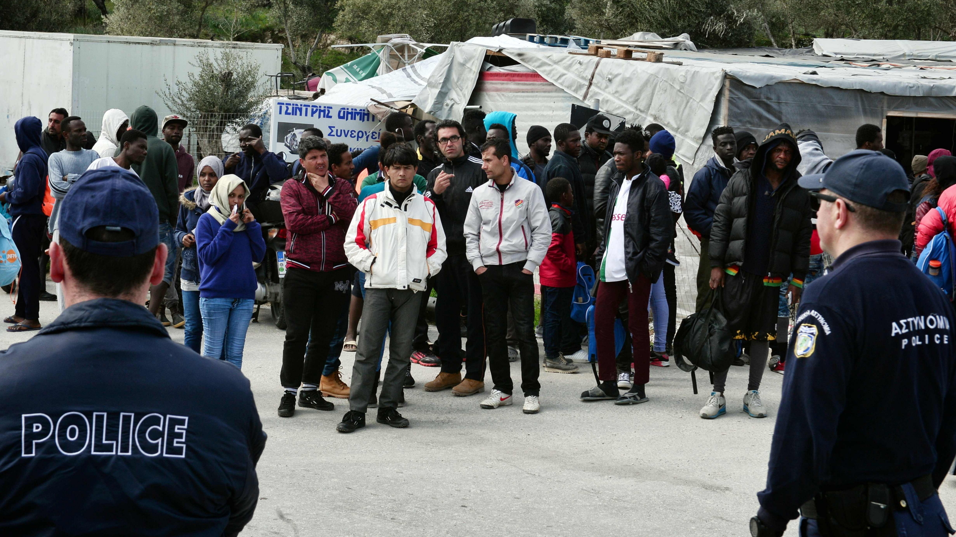 Flüchtlinge im Camp Moria auf Lesbos