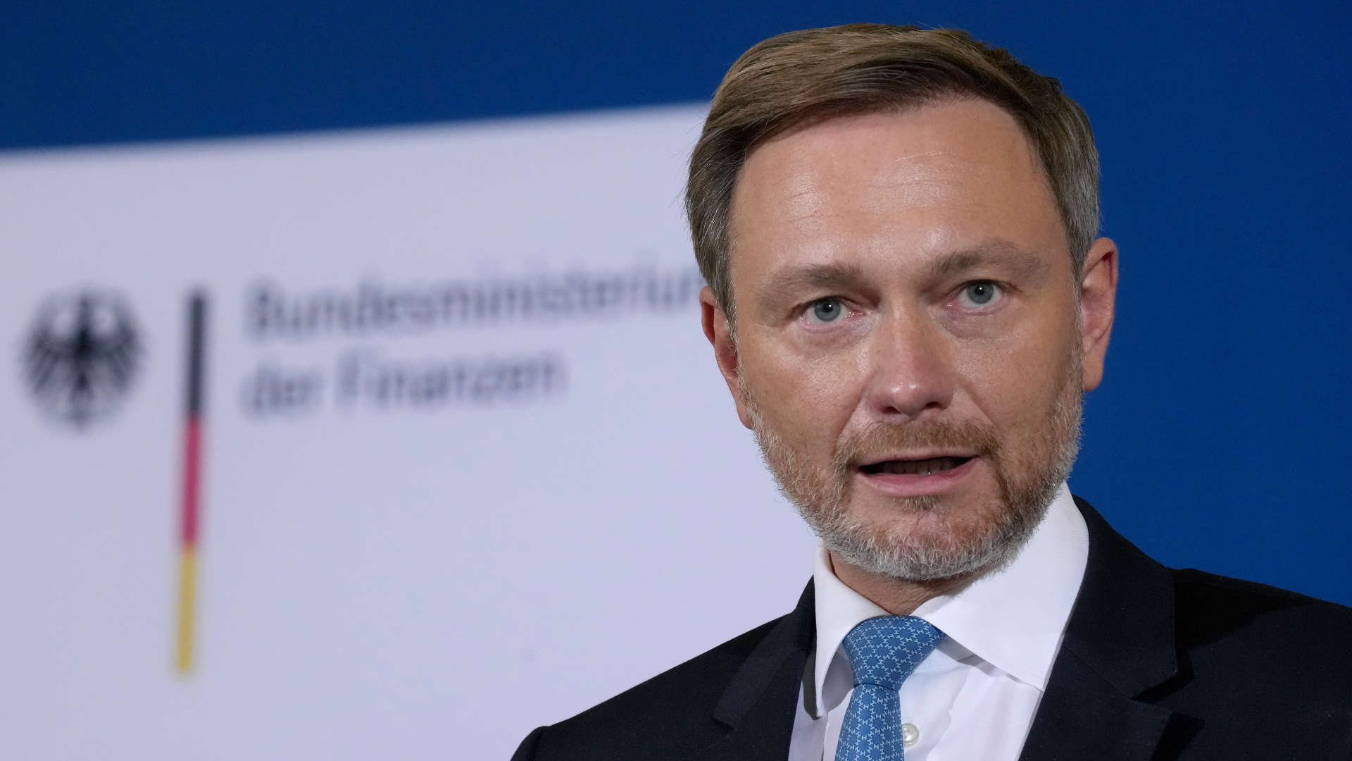Bundesfinanzminister Christian Lindner (FDP) gibt eine Pressekonferenz. | dpa