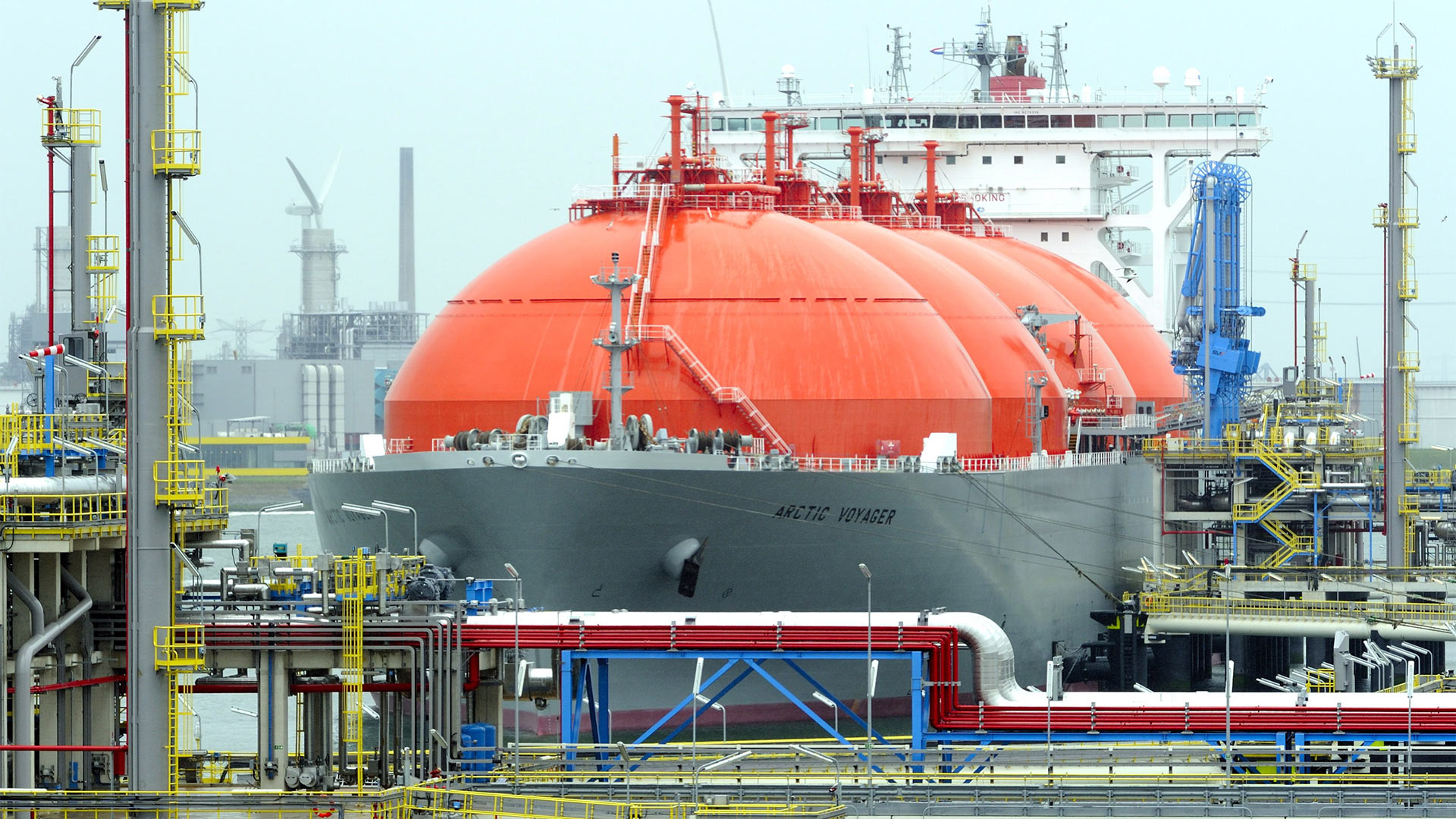 tanker "Arctic Voyager" Op de Rotterdamse LNG-terminal |  Afbeelding Alliance / dpa