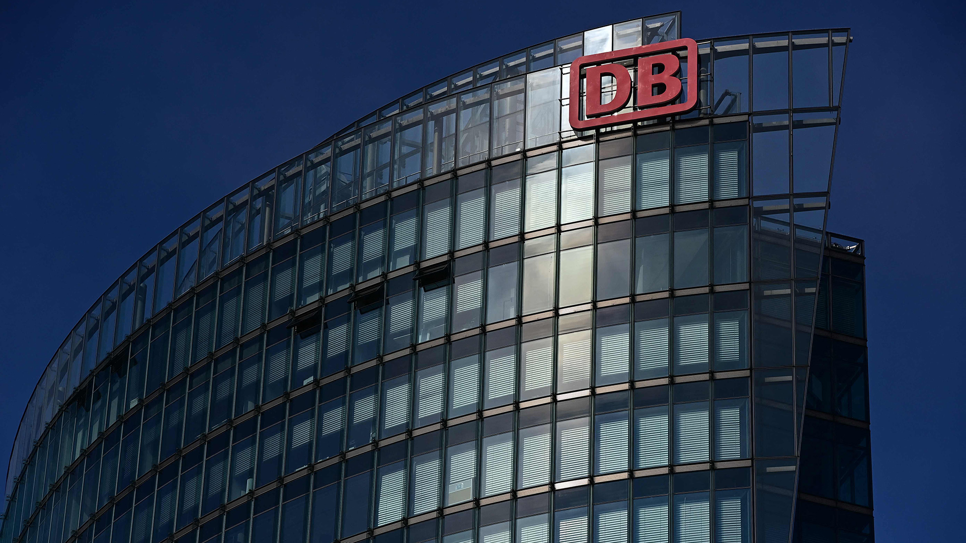 Der Sitz der Deutschen Bahn in Berlin | AFP