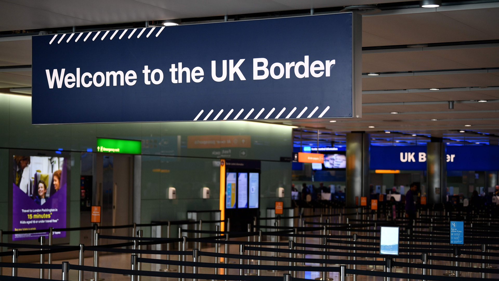 Grenzschild bei der Einreise am Londonder Flughafen Heathrow | AFP