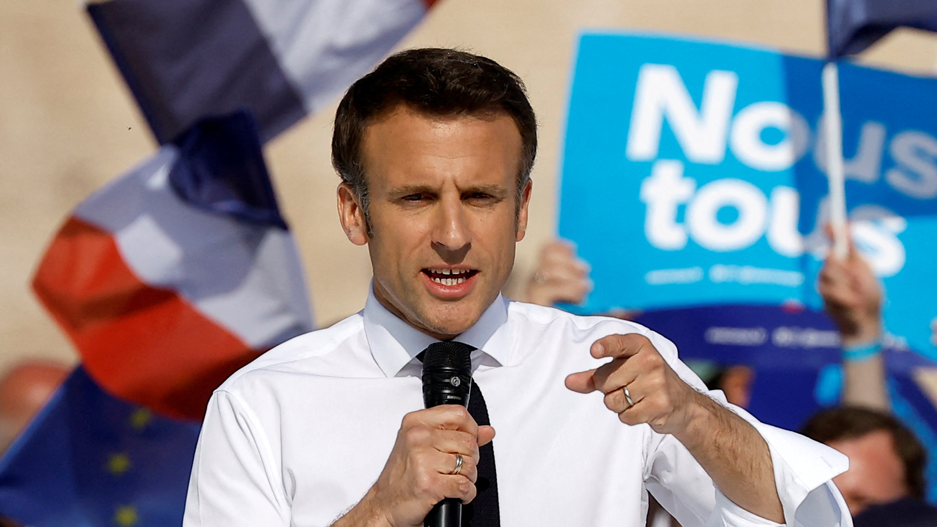 Frankreichs Präsident Emmanuel Macron spricht bei einem Wahlkampfauftritt | REUTERS