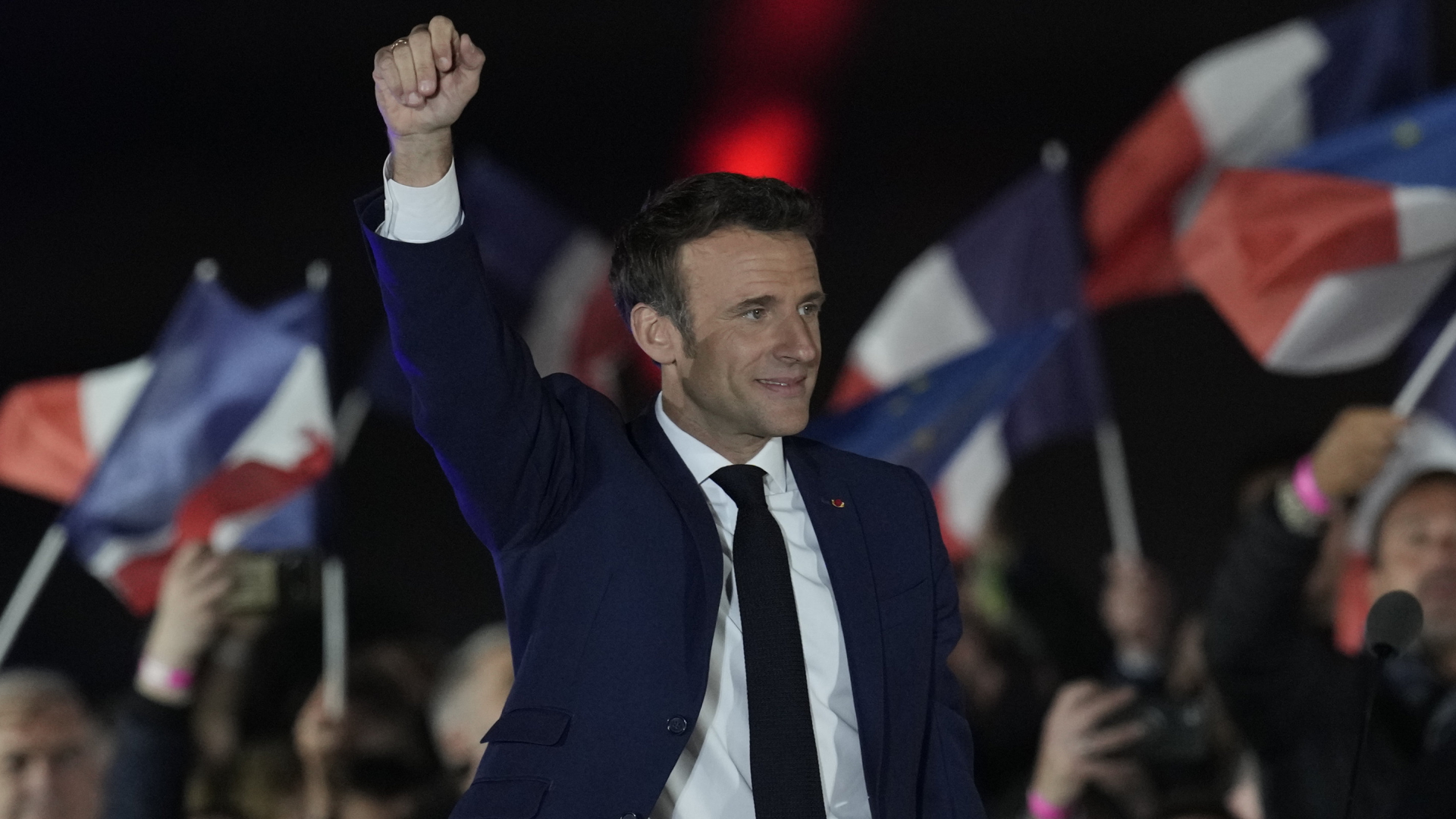 Emmanuel Macron feiert seinen Wahlsieg | AP