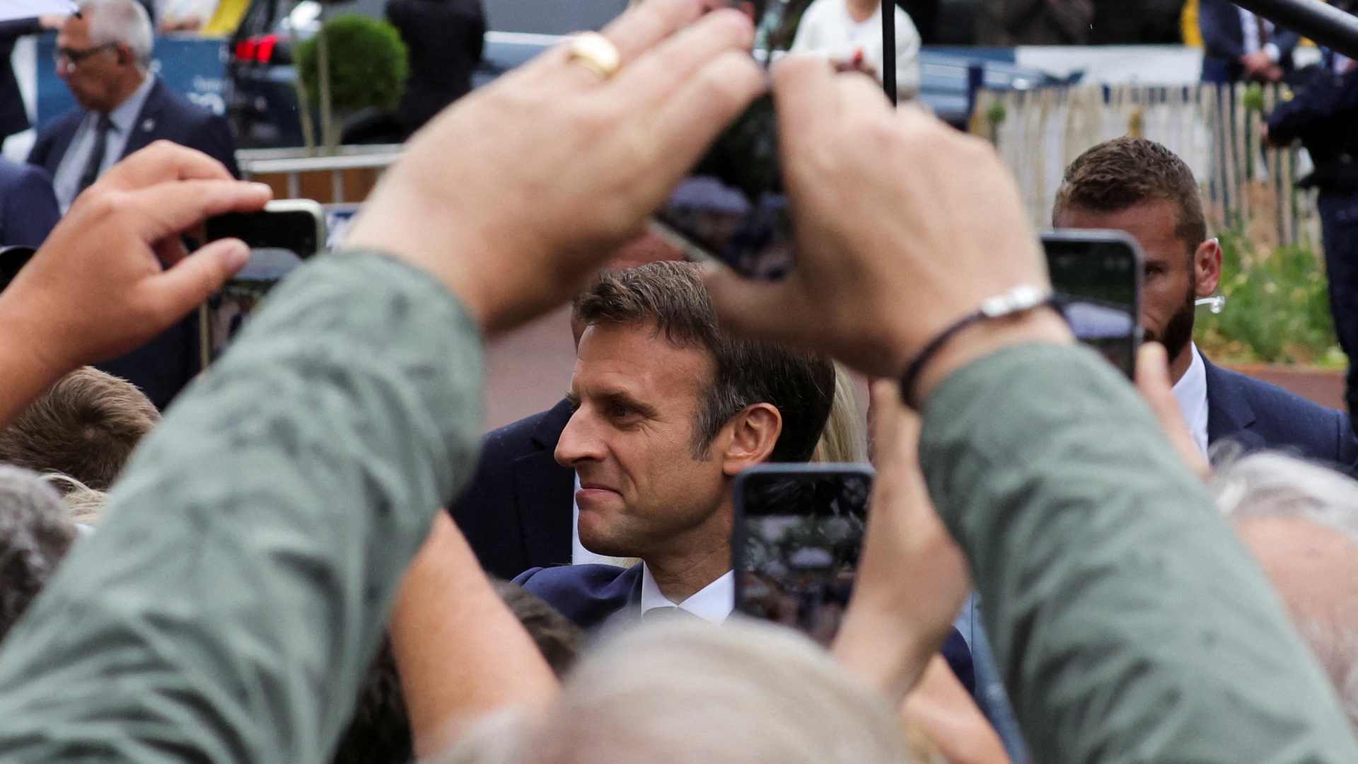 Pemilu di Prancis: Macron mungkin akan kehilangan mayoritas mutlak