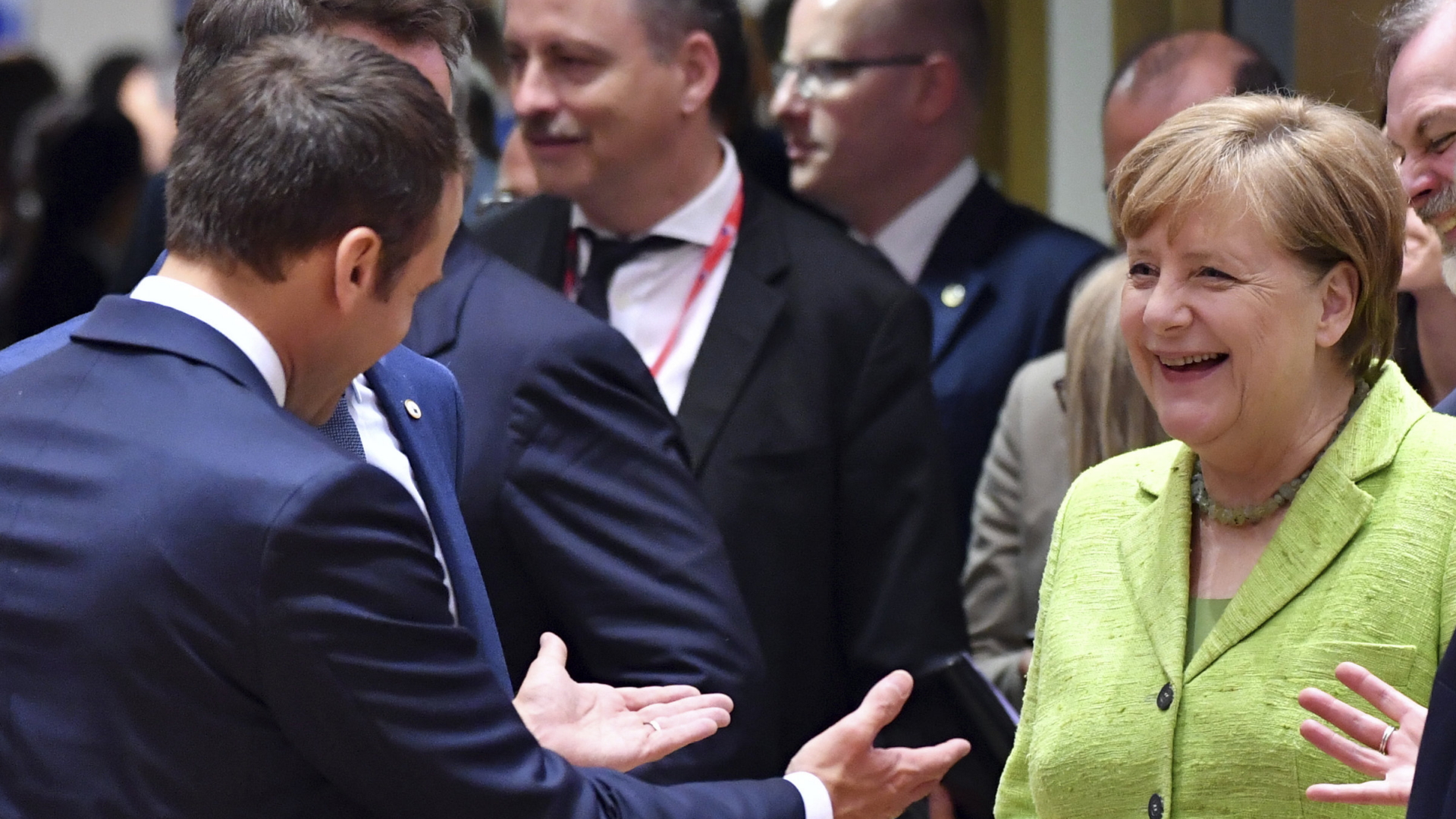Macron und Merkel auf dem EU-Gipfel | dpa
