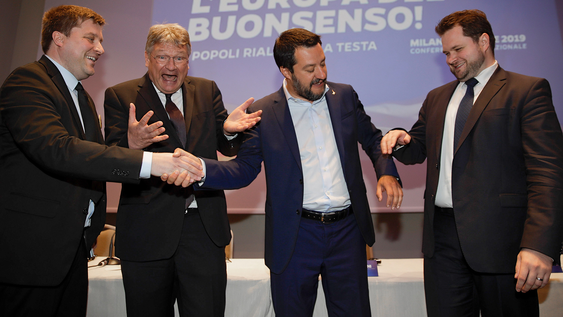  Olli Kotro ( „Die Finnen“), Jörg Meuthen(AfD), der italienische Innenminister Matteo Salvini und Anders Vistisen (Dänischen Volkspartei) | AP