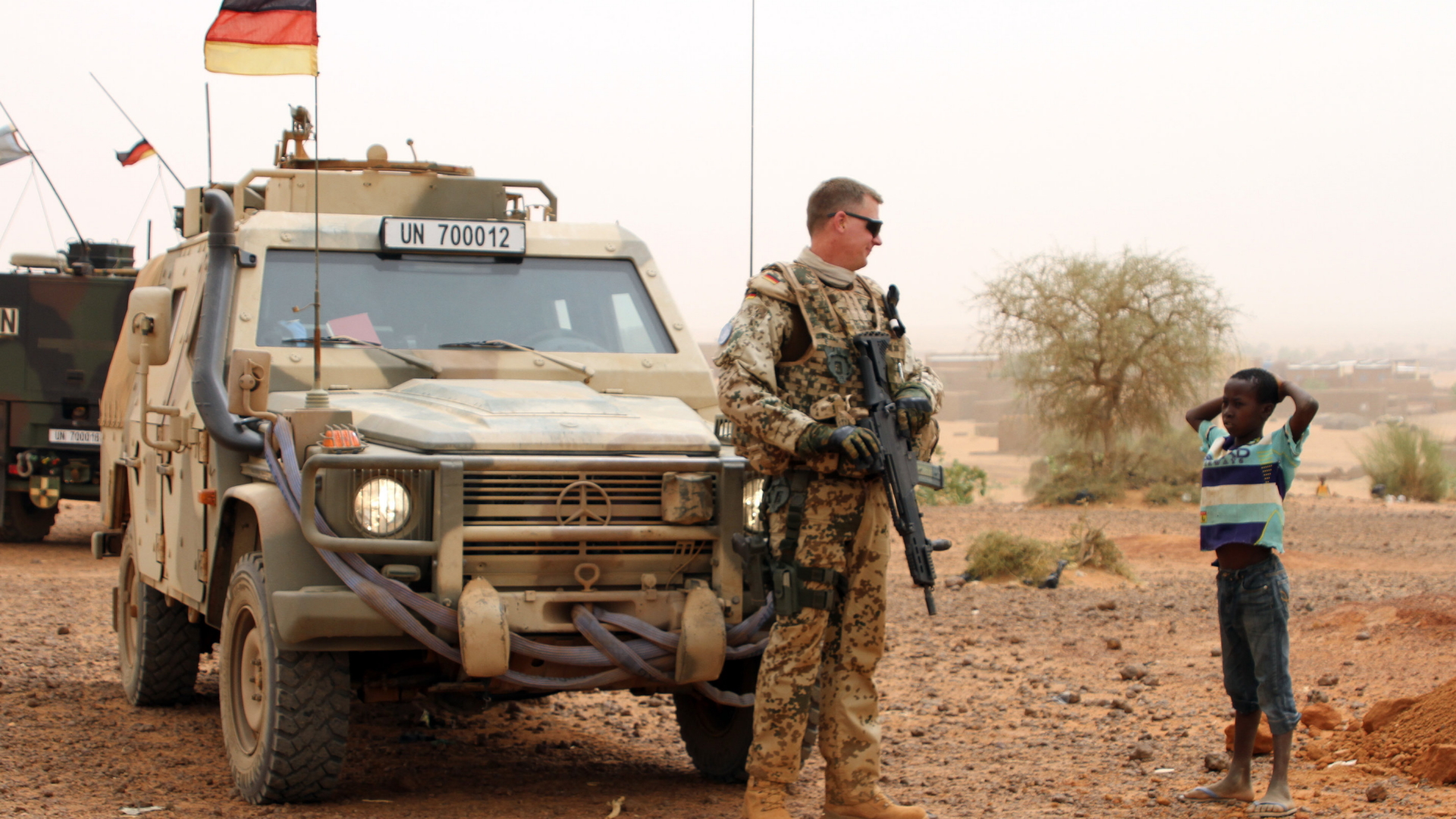 Ein Bundeswehr-Soldat in Mali | dpa